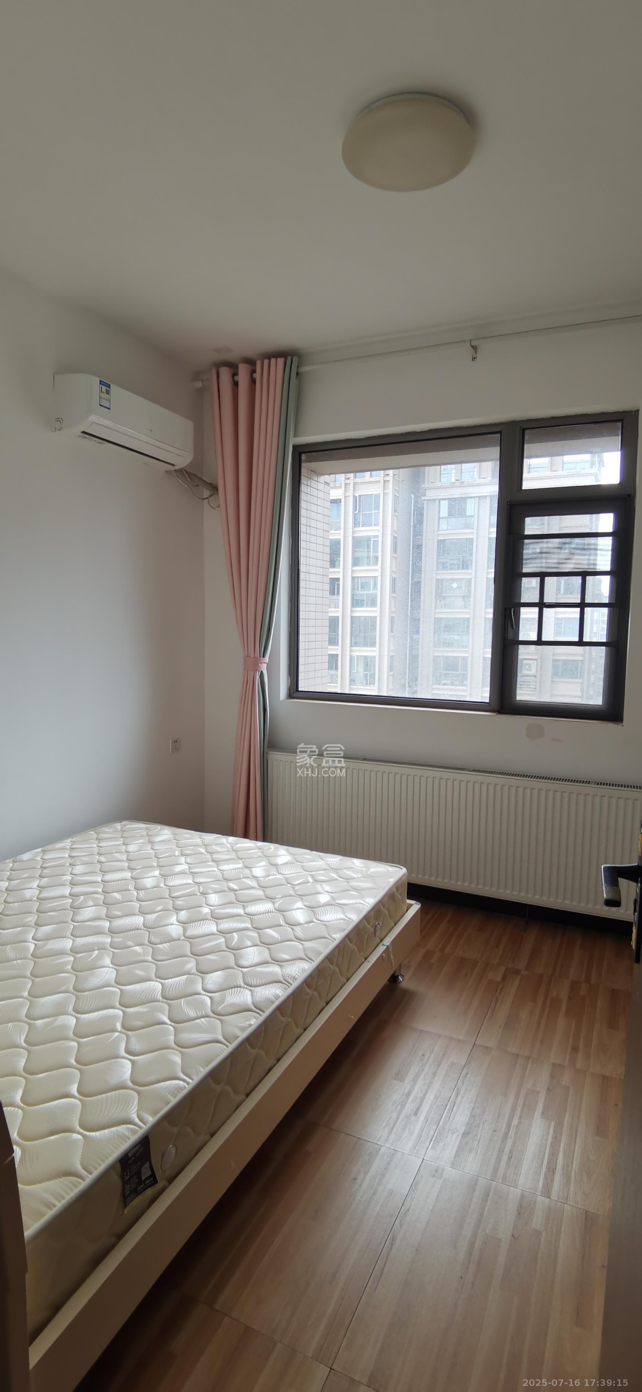 八方小区C区  4室2厅2卫    5500.0元/月 八方小区C区  4室2厅2卫    5500.0元/月室内图