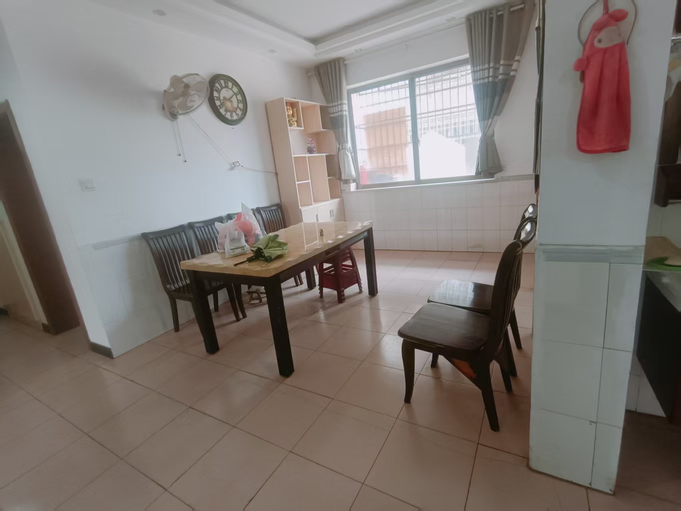 滨湖柴油机厂家属楼 3室2厅1卫 1200.0元/月 滨湖柴油机厂家属楼 3室2厅1卫 1200.0元/月室内图