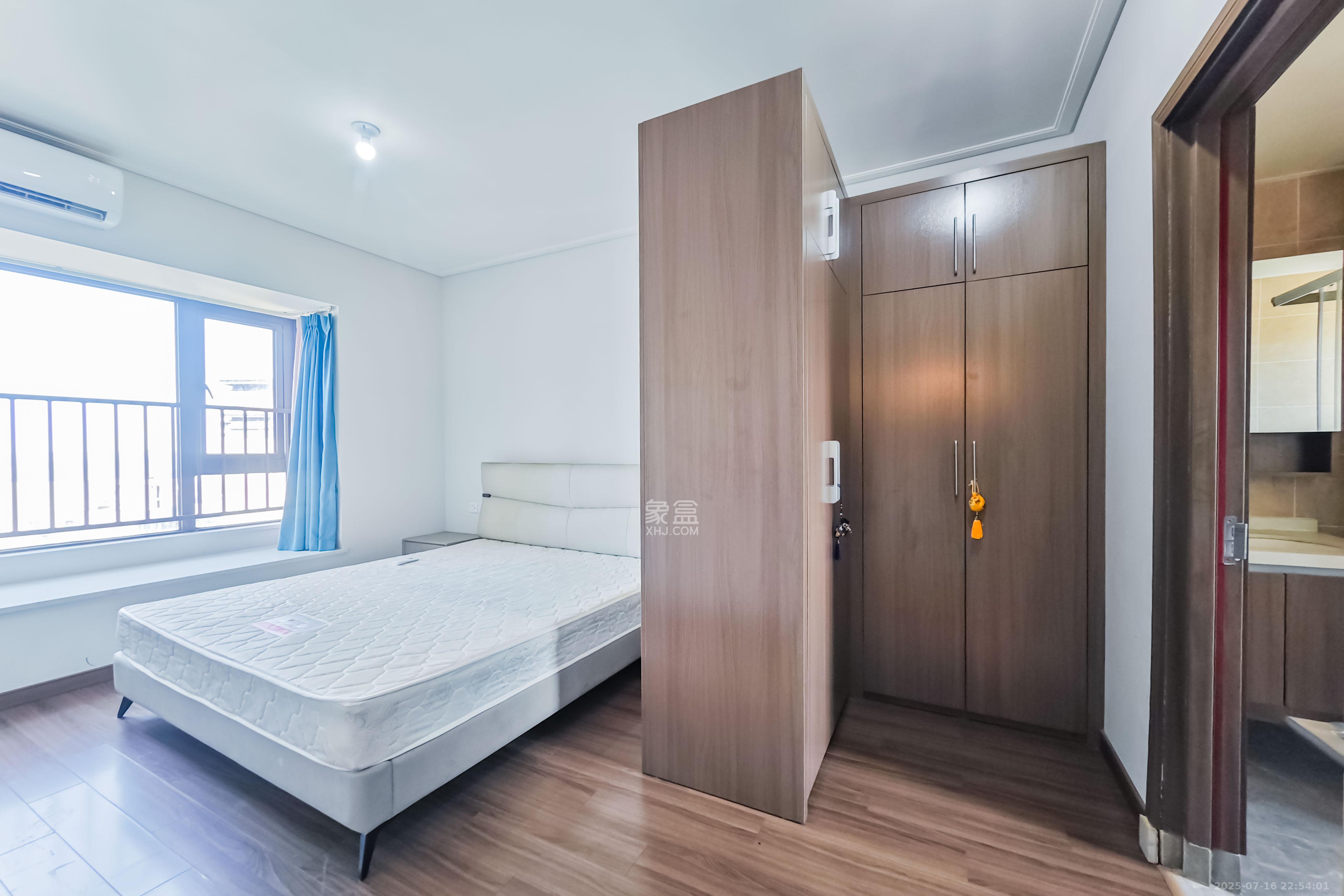 保利茉莉公馆 4室2厅2卫 158.0万 保利茉莉公馆 4室2厅2卫 158.0万卧室