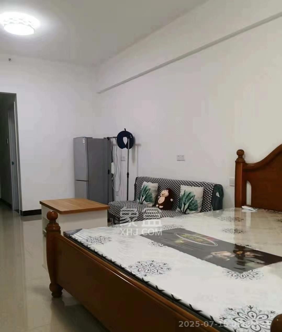 中建芙蓉嘉苑  1室1厅1卫   1300.00元/月室内图