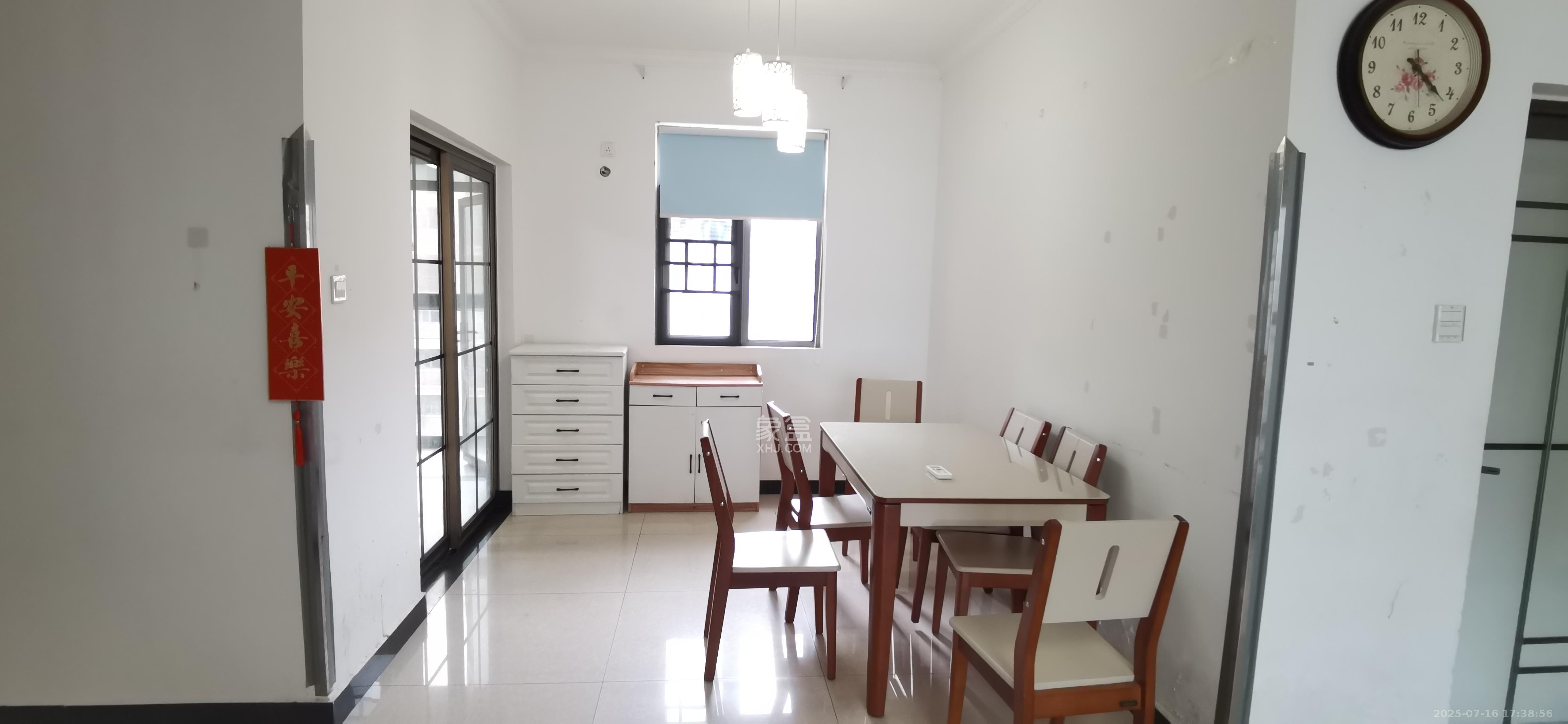 八方小区C区  4室2厅2卫    5500.0元/月 八方小区C区  4室2厅2卫    5500.0元/月室内图