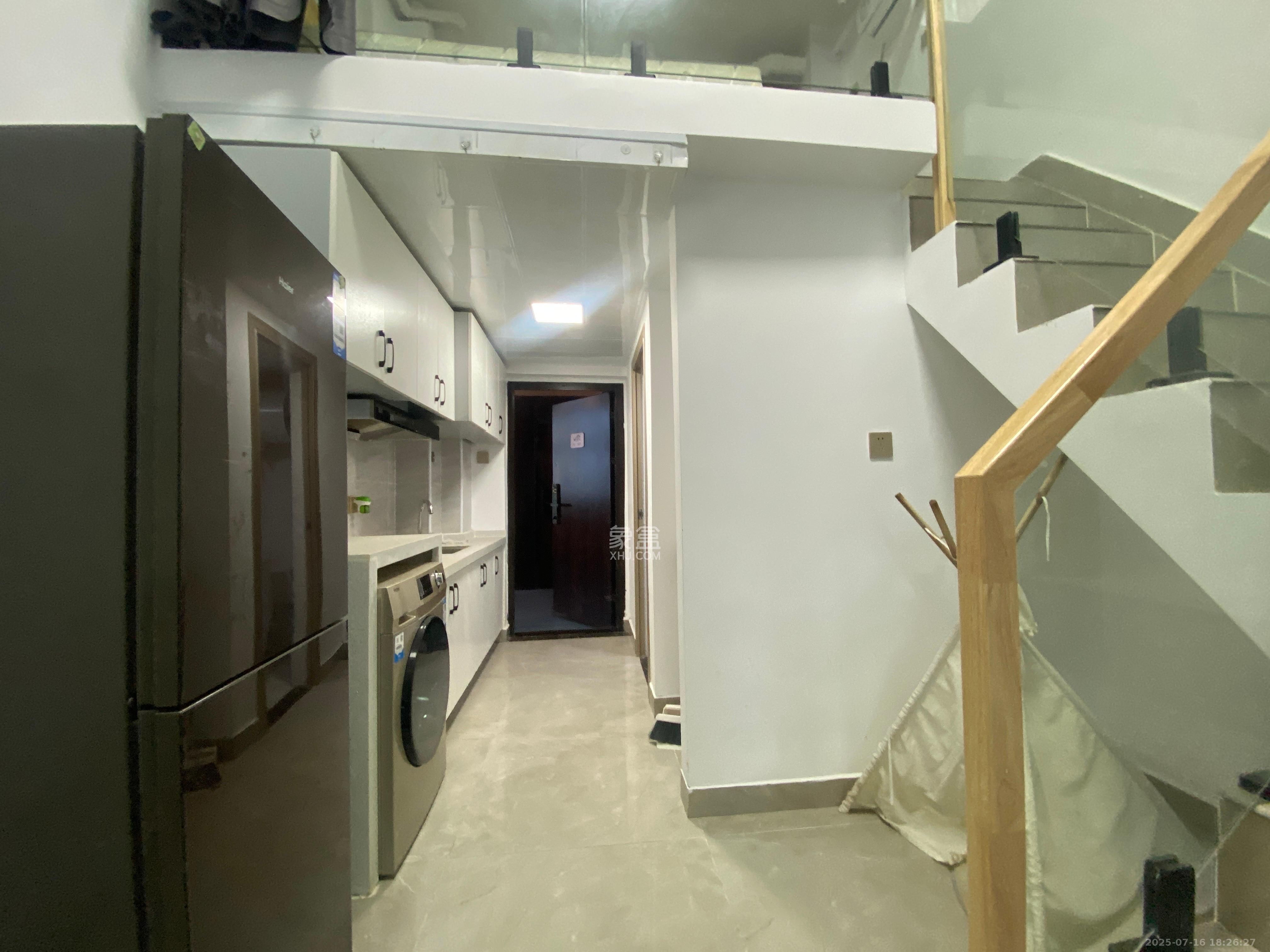 东盈商业广场(华泉城市广场) 2室2厅1卫 2200.0元/月 东盈商业广场(华泉城市广场) 2室2厅1卫 2200.0元/月室内图