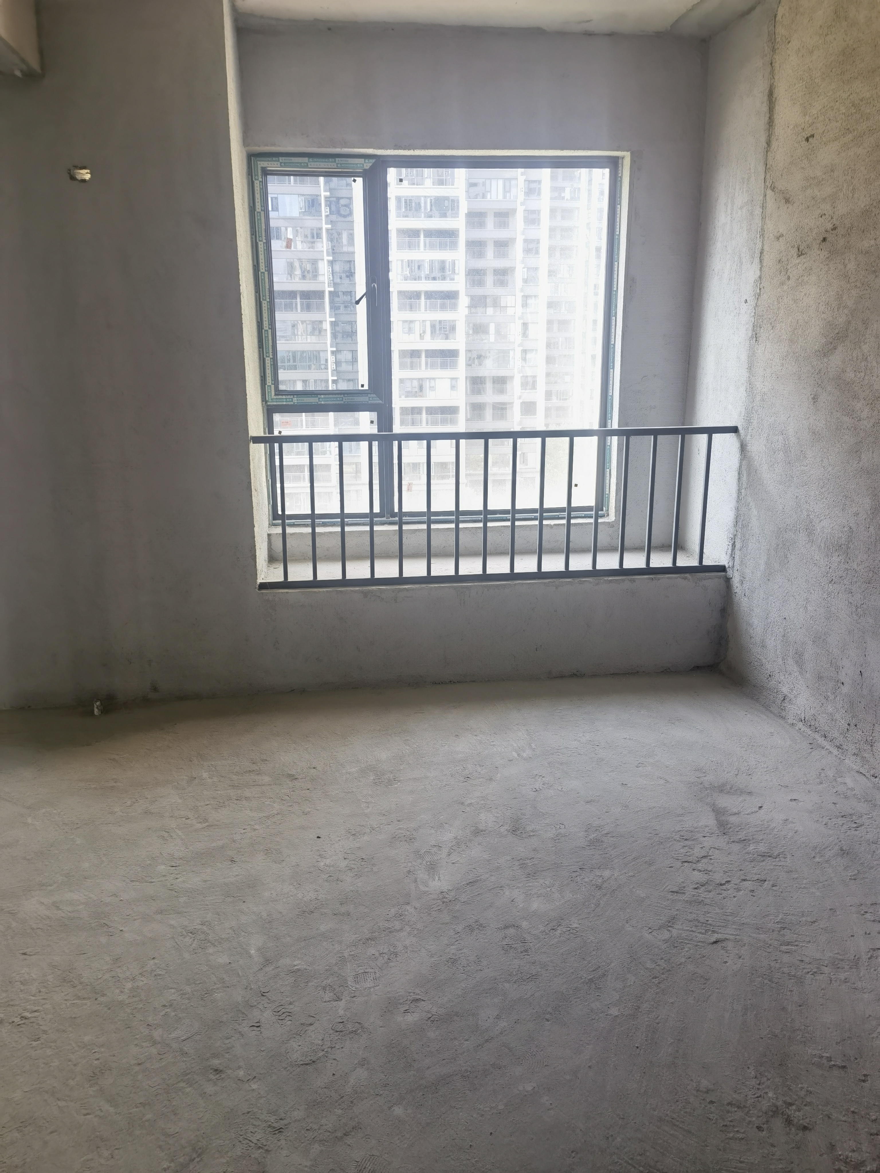 金信园林嘉园 4室2厅2卫 81.8万 金信园林嘉园 4室2厅2卫 81.8万客厅