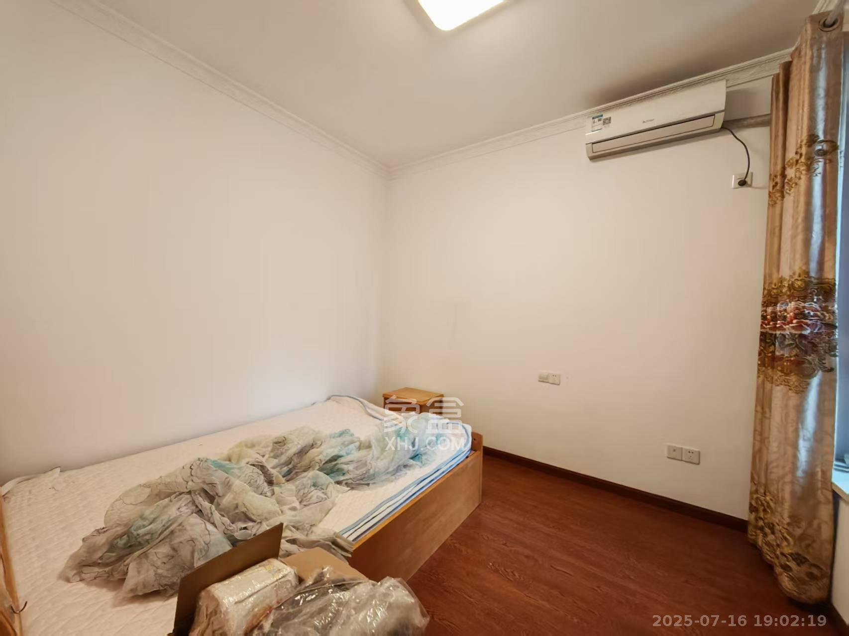 金茂梅溪湖  3室2厅1卫    3500.0元/月 金茂梅溪湖  3室2厅1卫    3500.0元/月室内图