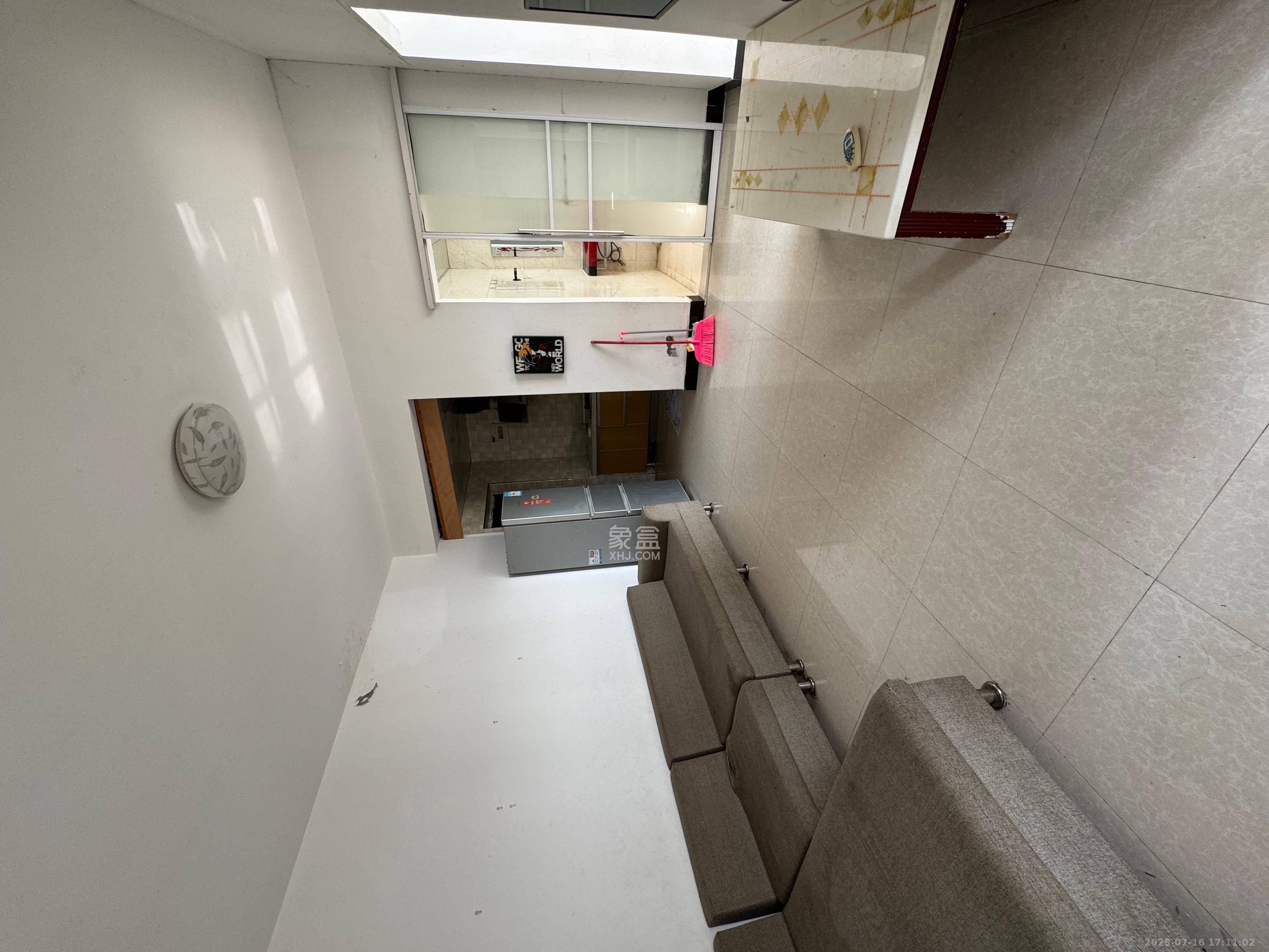 蝴蝶谷 2室1厅1卫 1200.0元/月 蝴蝶谷 2室1厅1卫 1200.0元/月室内图