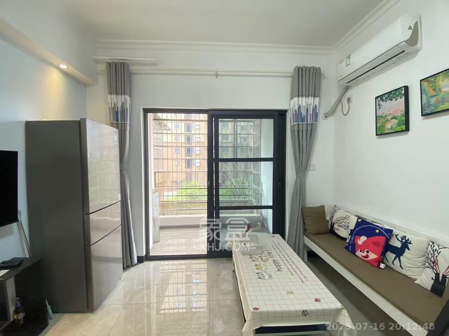 嘉雨兴园 1室1厅1卫 1800.0元/月 嘉雨兴园 1室1厅1卫 1800.0元/月室内图