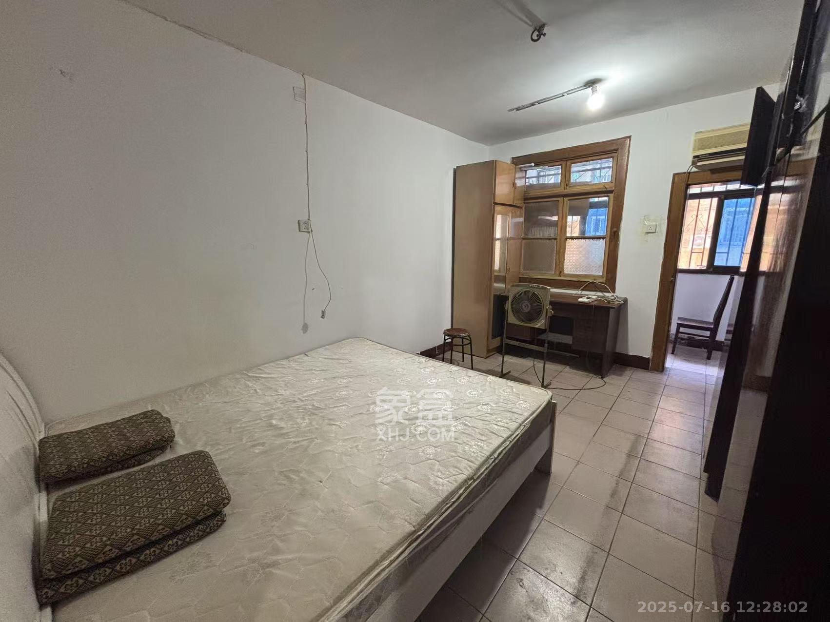 南湖公寓(万顺公寓) 1室1厅1卫 1300.0元/月 南湖公寓(万顺公寓) 1室1厅1卫 1300.0元/月室内图