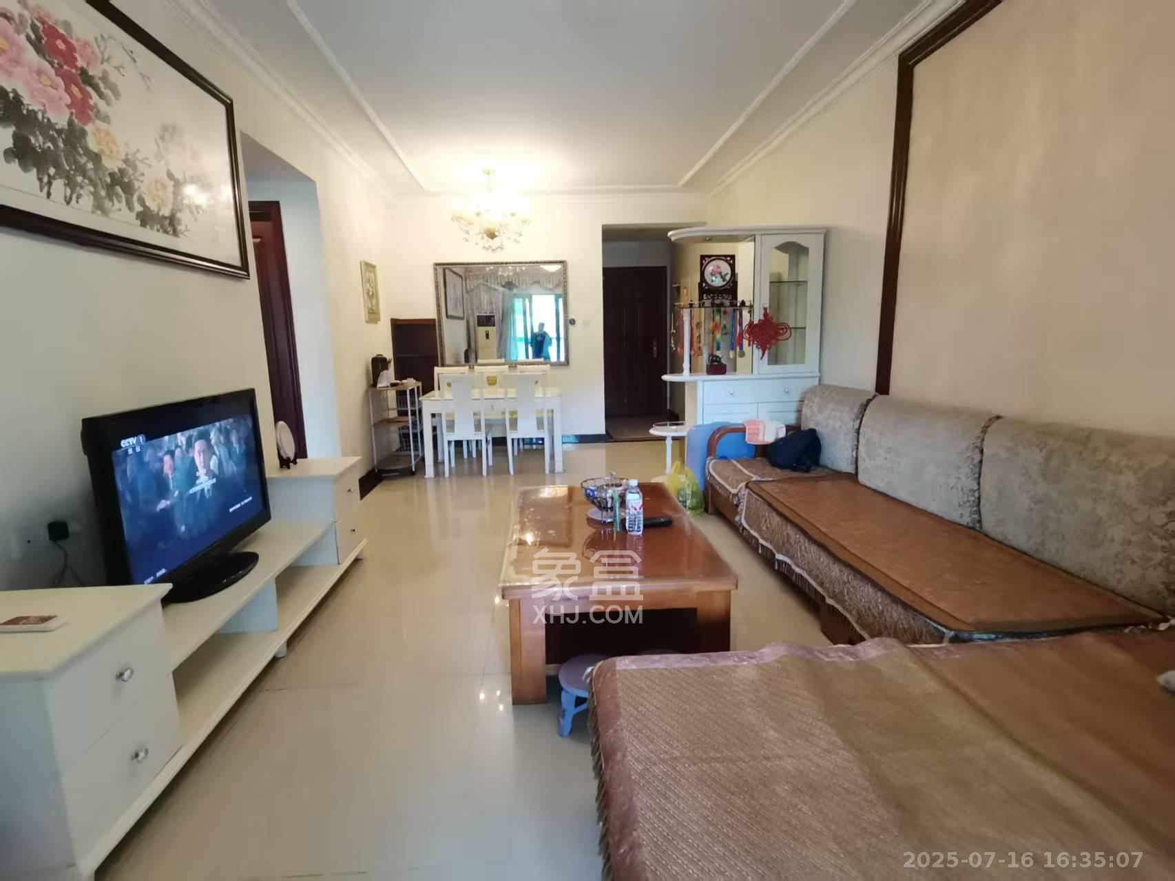 恒大华府  2室2厅1卫    2500.0元/月 恒大华府  2室2厅1卫    2500.0元/月室内图