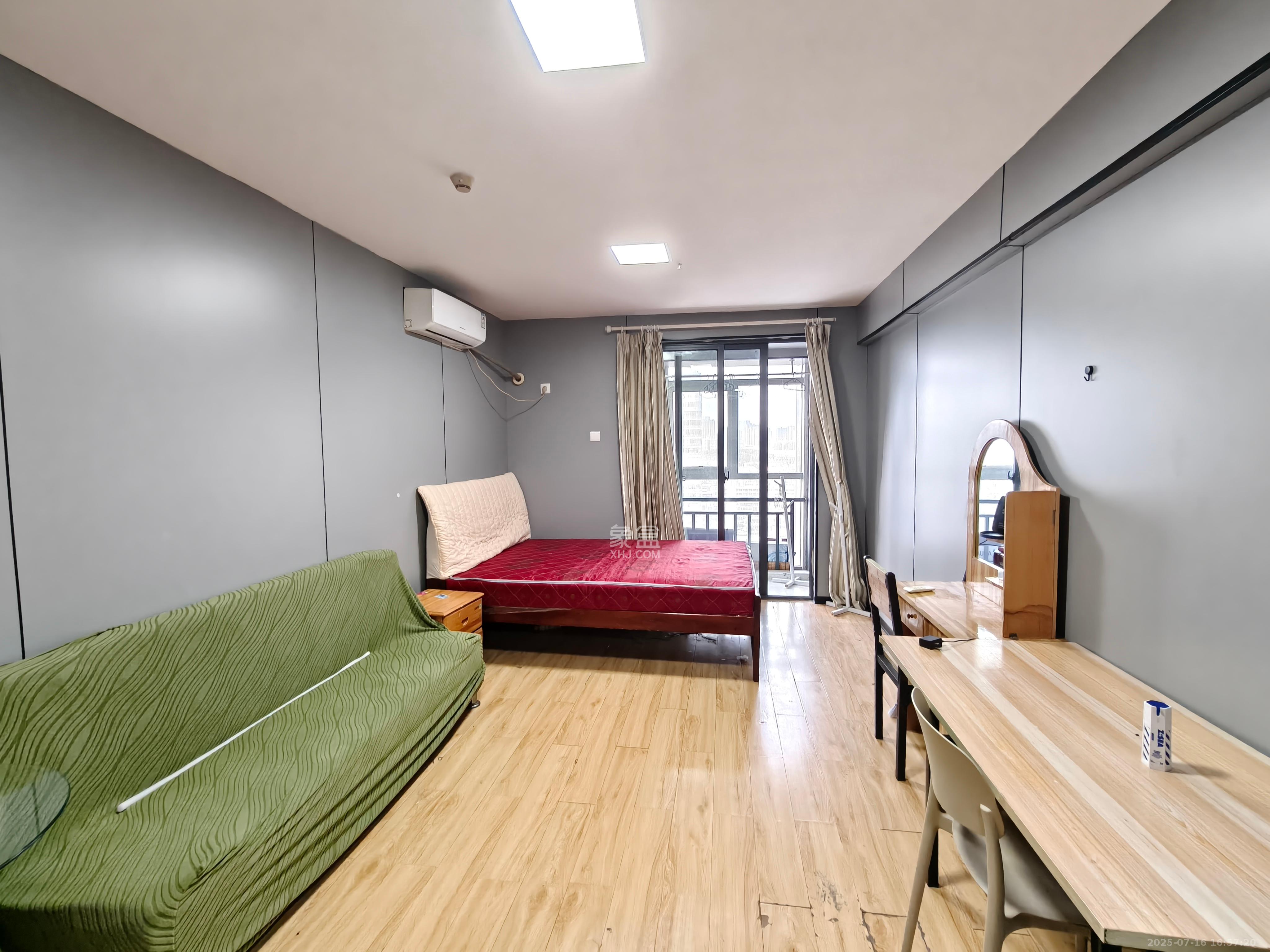 东方芙蓉 1室0厅0卫 1500.0元/月 东方芙蓉 1室0厅0卫 1500.0元/月室内图