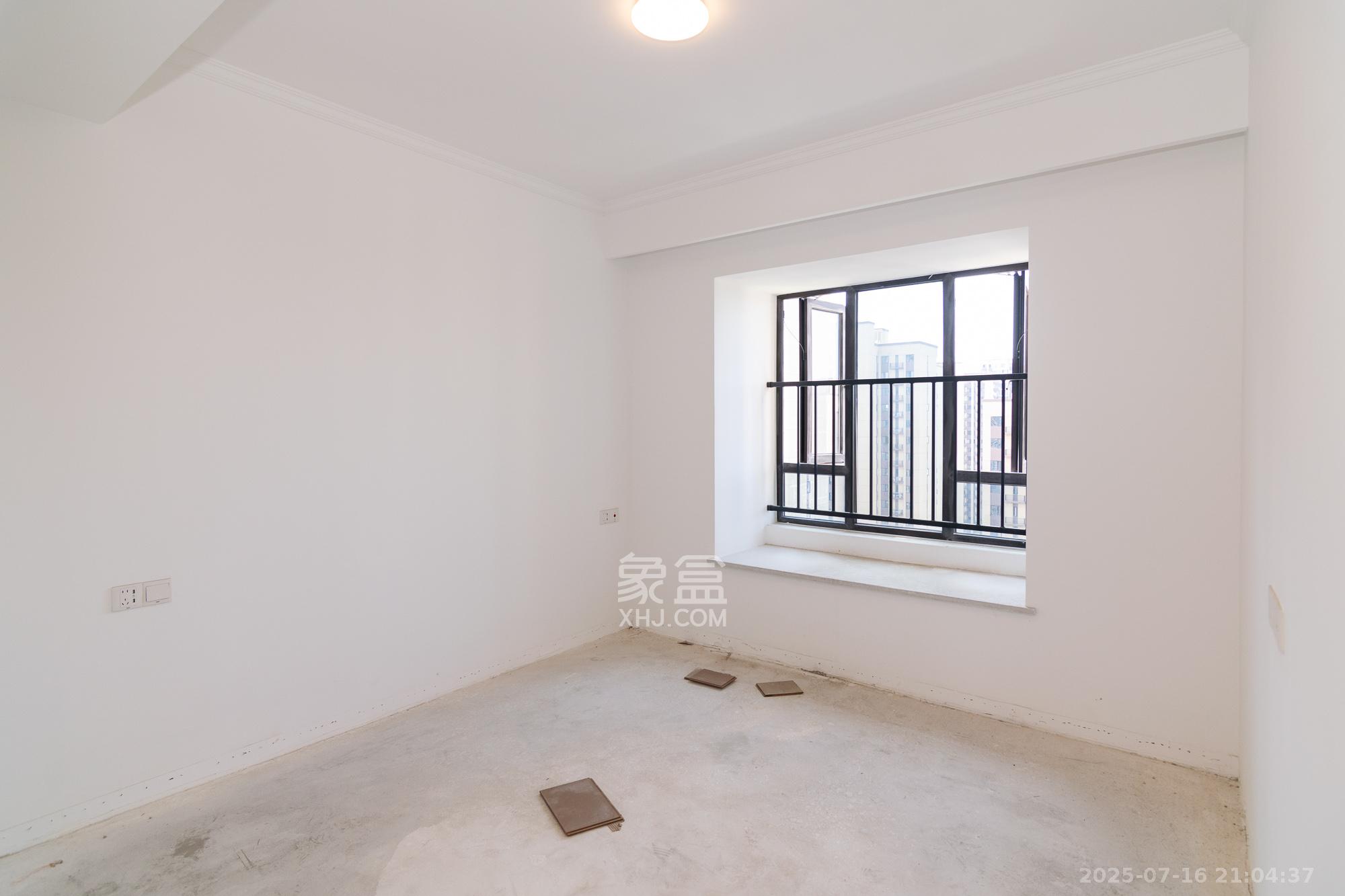 金辉优步学府  4室2厅2卫    103.0万 金辉优步学府  4室2厅2卫    103.0万卧室