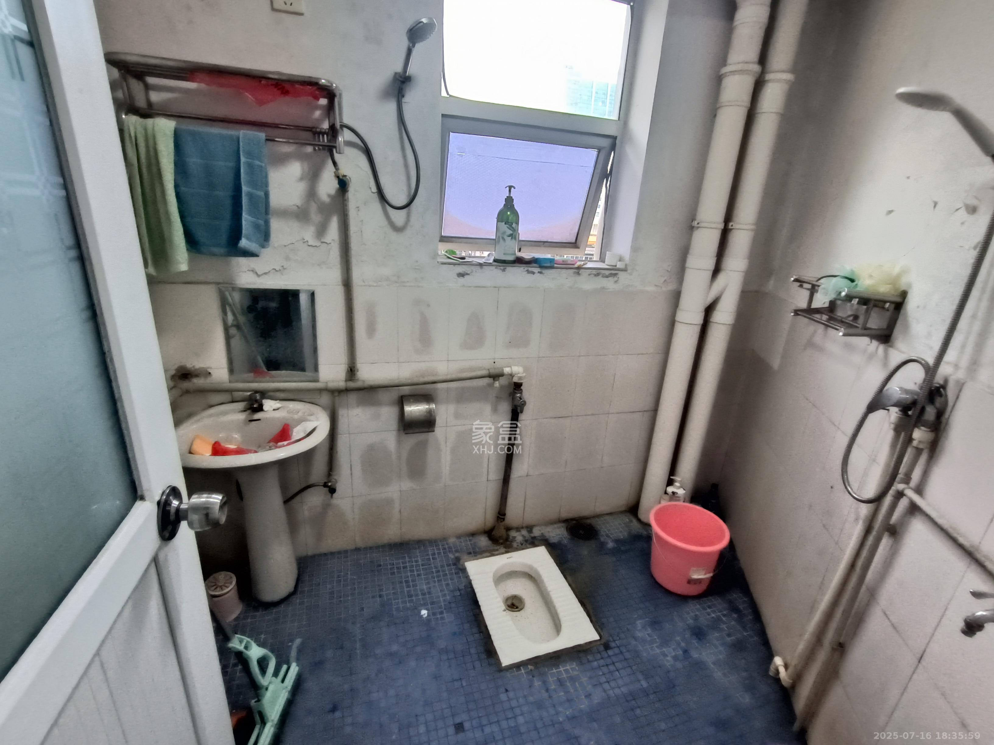 凯通国际城(凯通朝庭) 3室2厅1卫 2200.0元/月 凯通国际城(凯通朝庭) 3室2厅1卫 2200.0元/月室内图