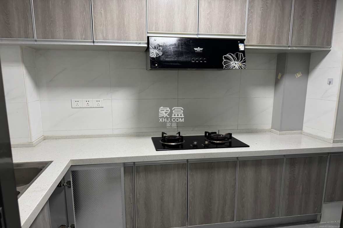 金地艺境  3室2厅2卫    2000.0元/月 金地艺境  3室2厅2卫    2000.0元/月室内图