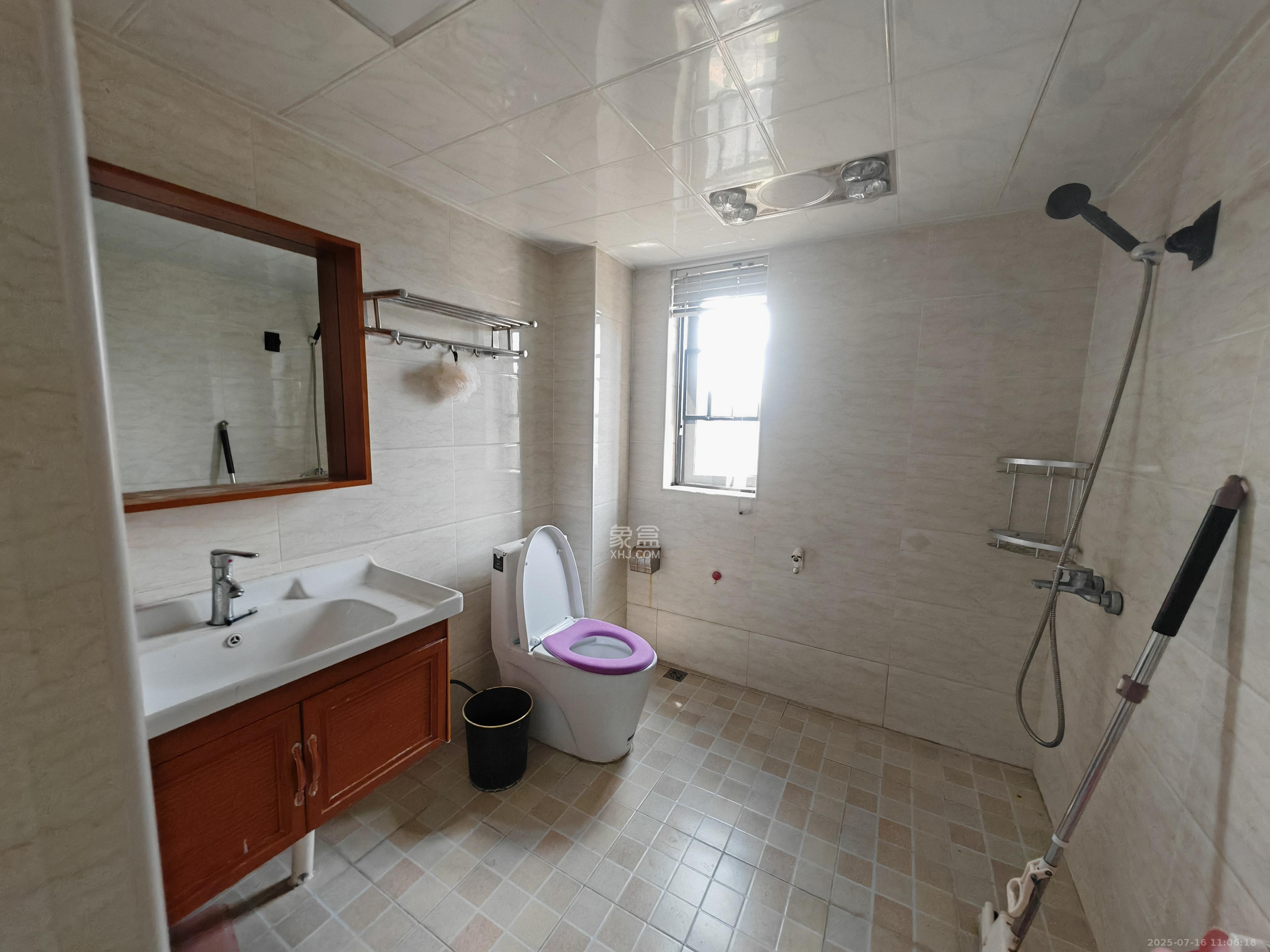 中建嘉和城  4室2厅2卫   2800.00元/月室内图