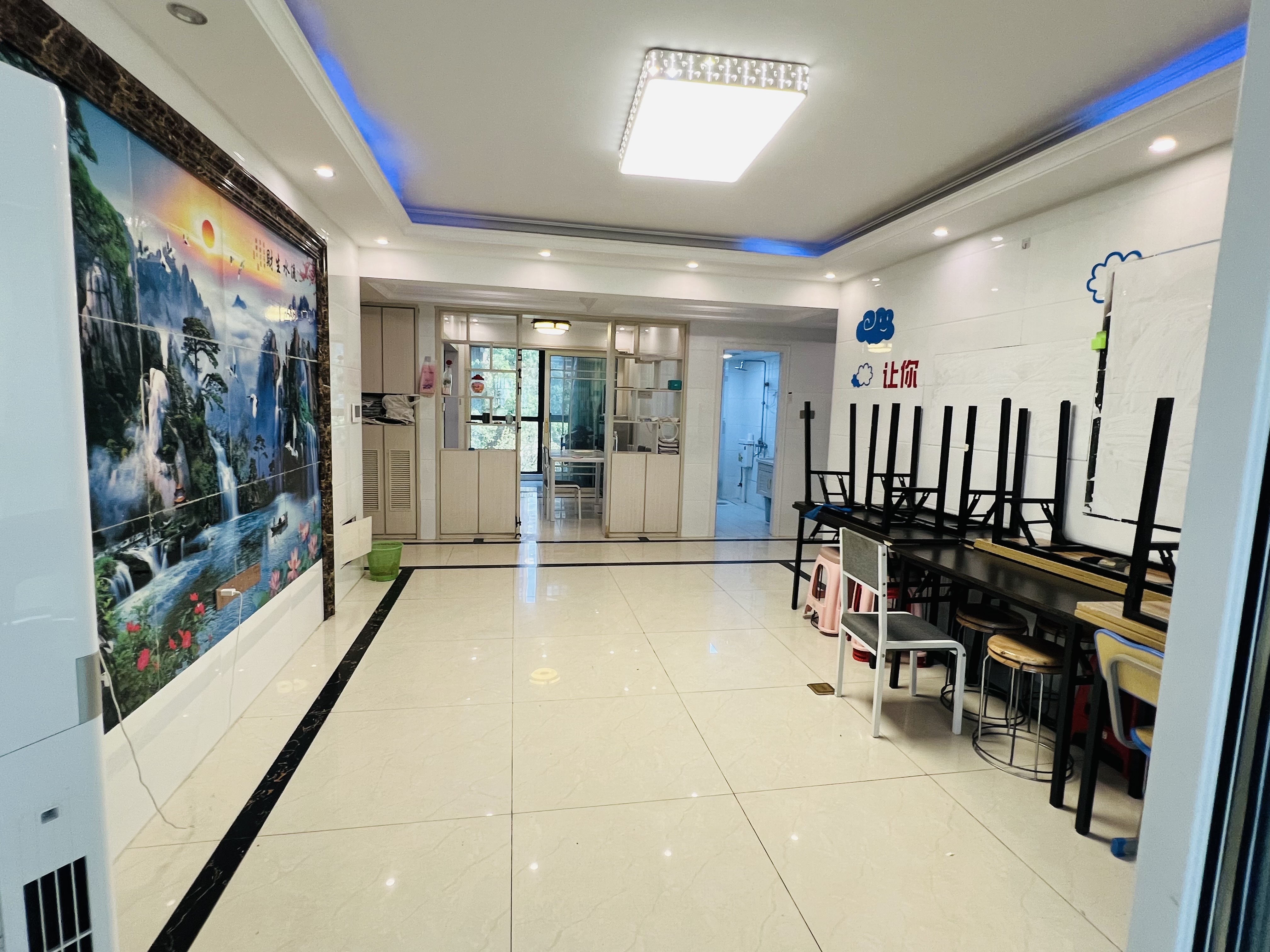 碧桂园梓山府 4室2厅2卫 2000.0元/月 碧桂园梓山府 4室2厅2卫 2000.0元/月室内图