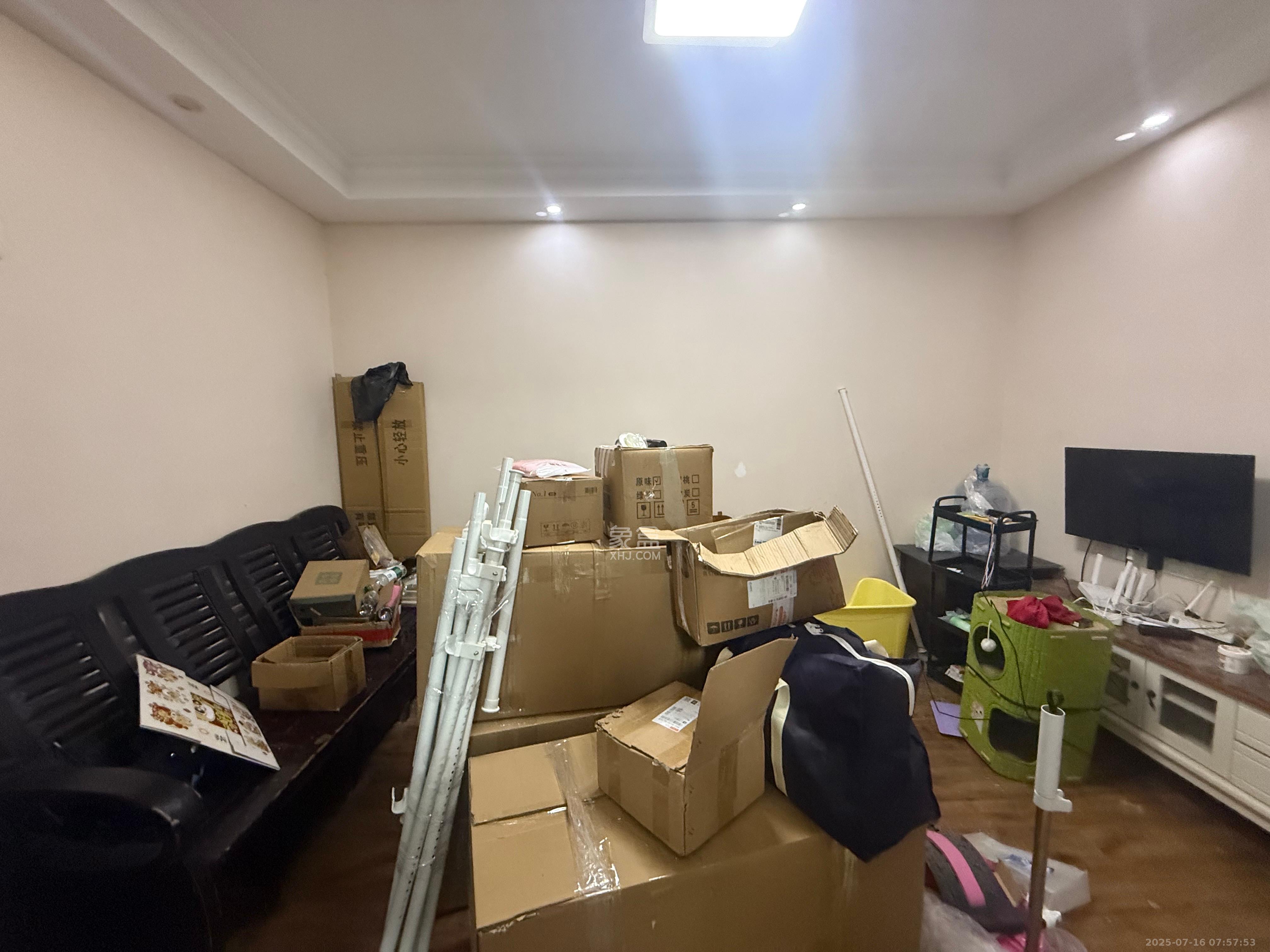 工农桥社区白马公寓（白马庙巷）  1室0厅0卫   2200.00元/月
