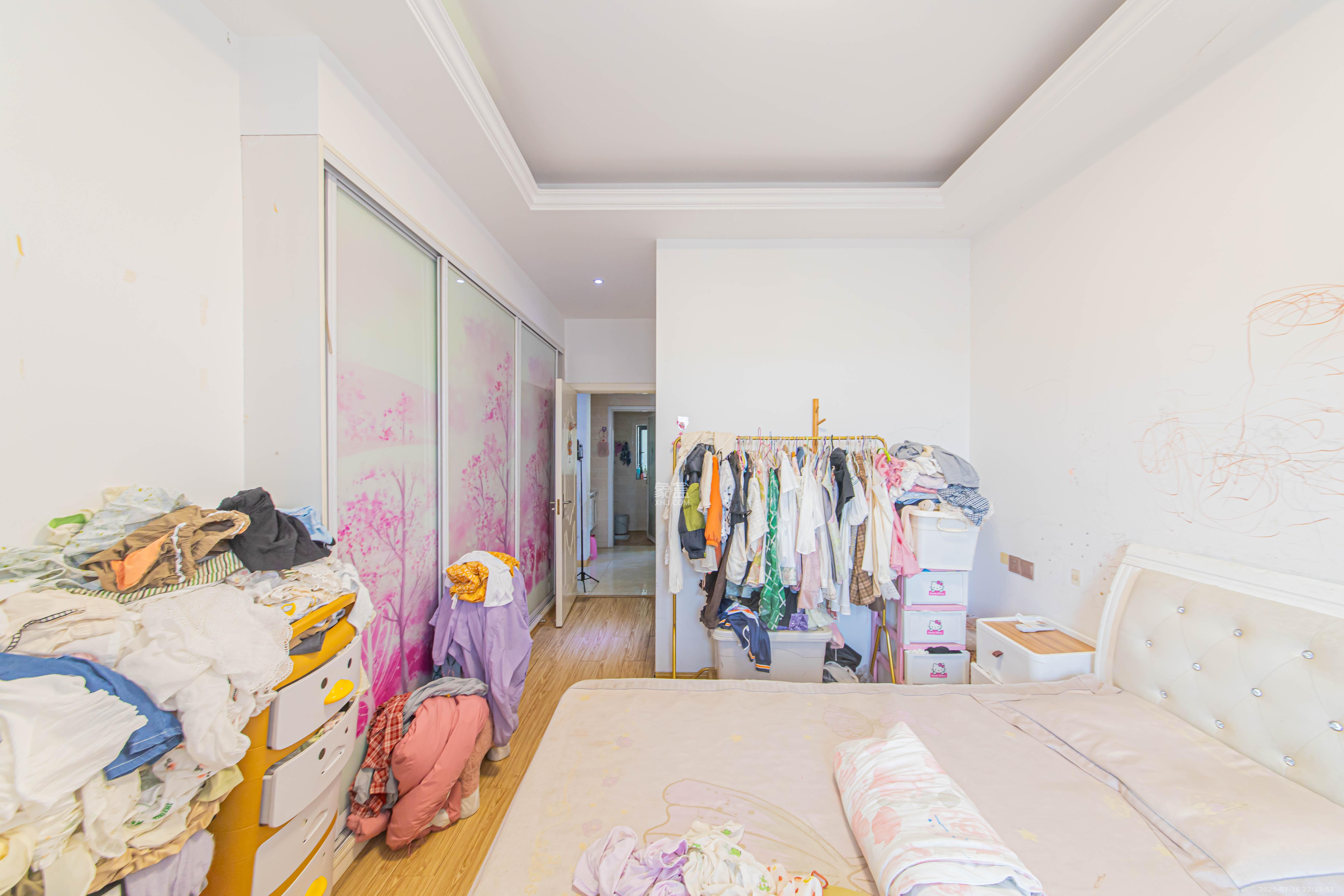 中建芙蓉嘉苑 3室2厅1卫 89.99万 中建芙蓉嘉苑 3室2厅1卫 89.99万卧室