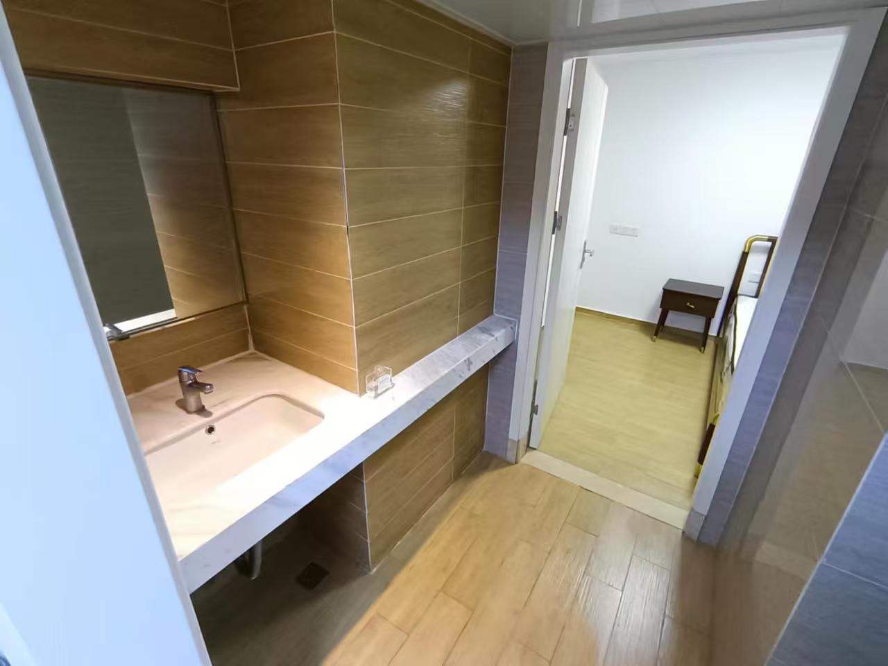 保利中央海岸一二期  2室2厅1卫   2200.00元/月室内图