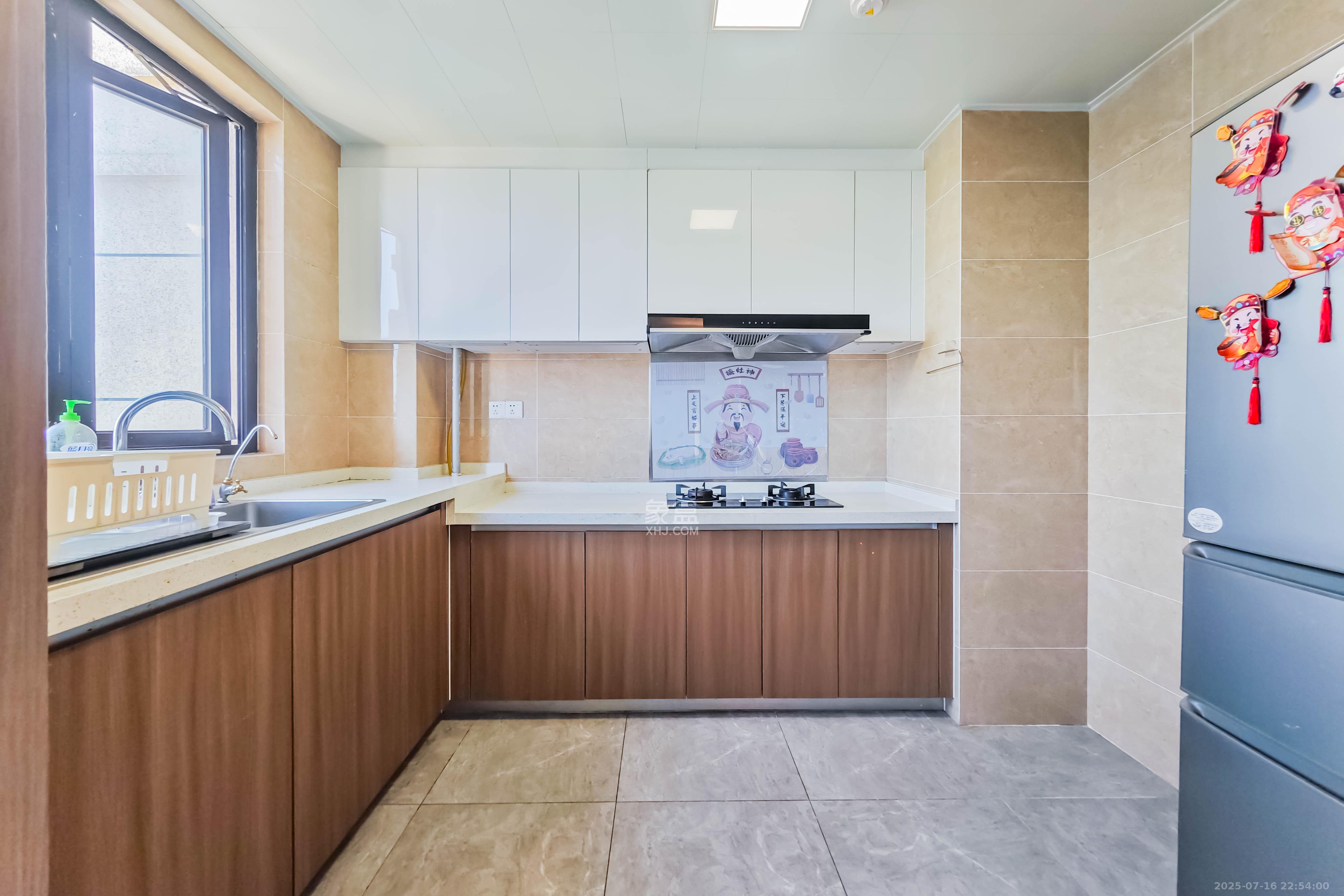 保利茉莉公馆 4室2厅2卫 158.0万 保利茉莉公馆 4室2厅2卫 158.0万厨房