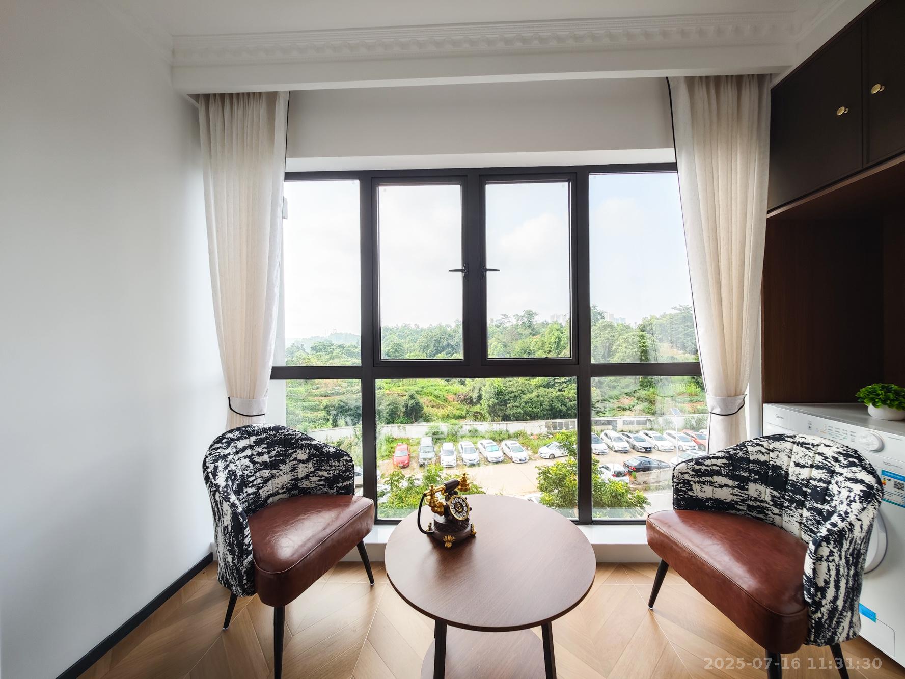 卓越青竹湖  4室2厅3卫    72.8万 卓越青竹湖  4室2厅3卫    72.8万阳台