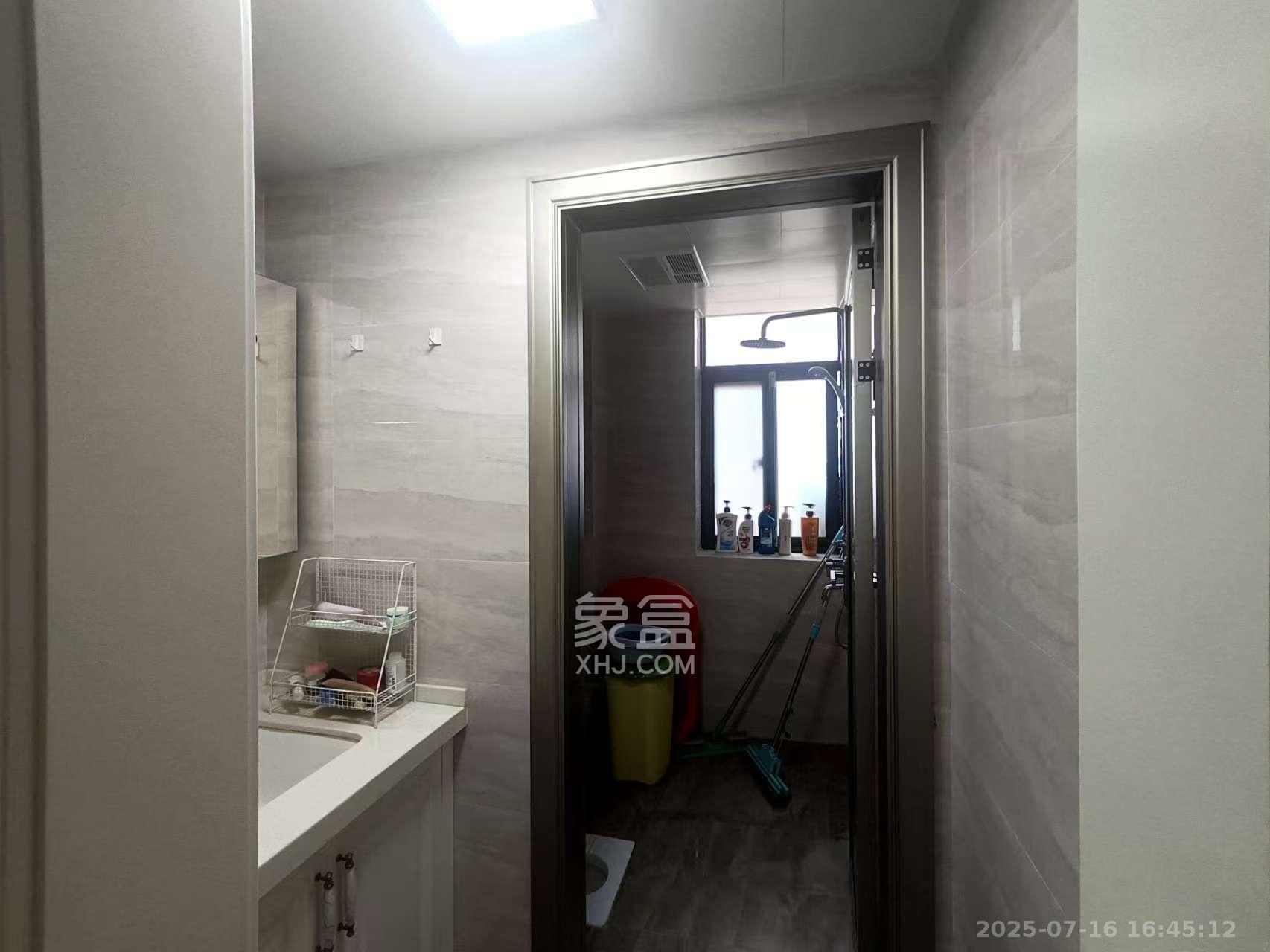 新盛珑璟台  4室2厅2卫    3500.0元/月室内图