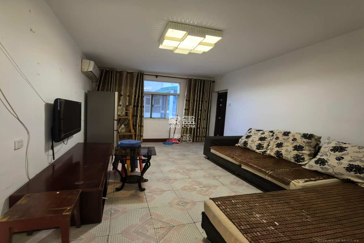 东风二村社区房 2室1厅1卫 1500.0元/月 东风二村社区房 2室1厅1卫 1500.0元/月室内图