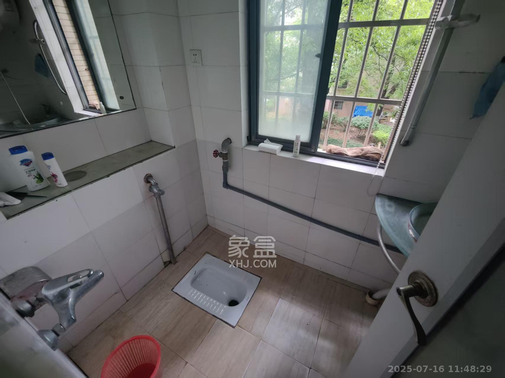 枫林绿洲 4室2厅2卫 2600.0元/月 枫林绿洲 4室2厅2卫 2600.0元/月室内图