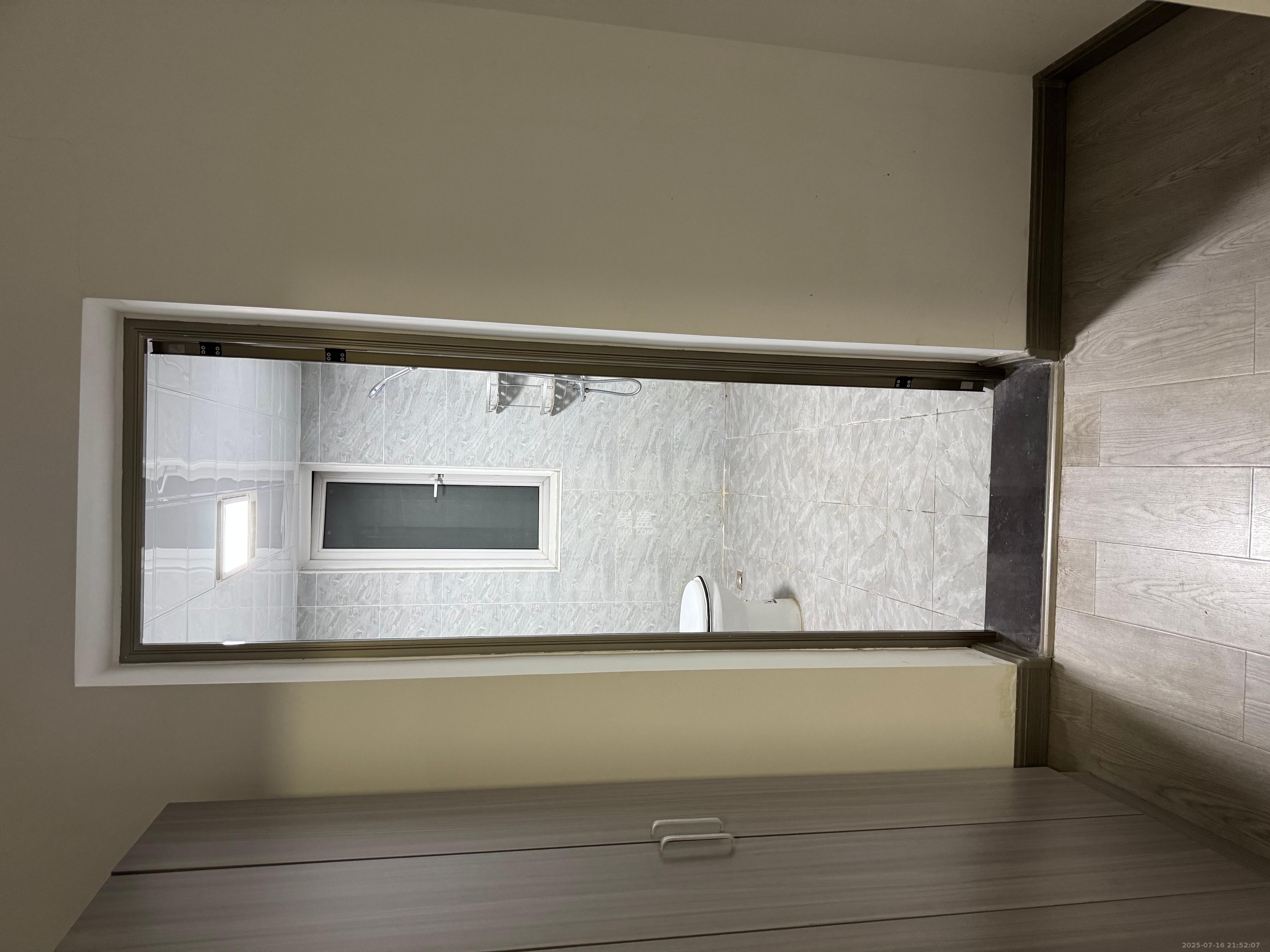 金地艺境  3室2厅2卫    2000.0元/月 金地艺境  3室2厅2卫    2000.0元/月室内图