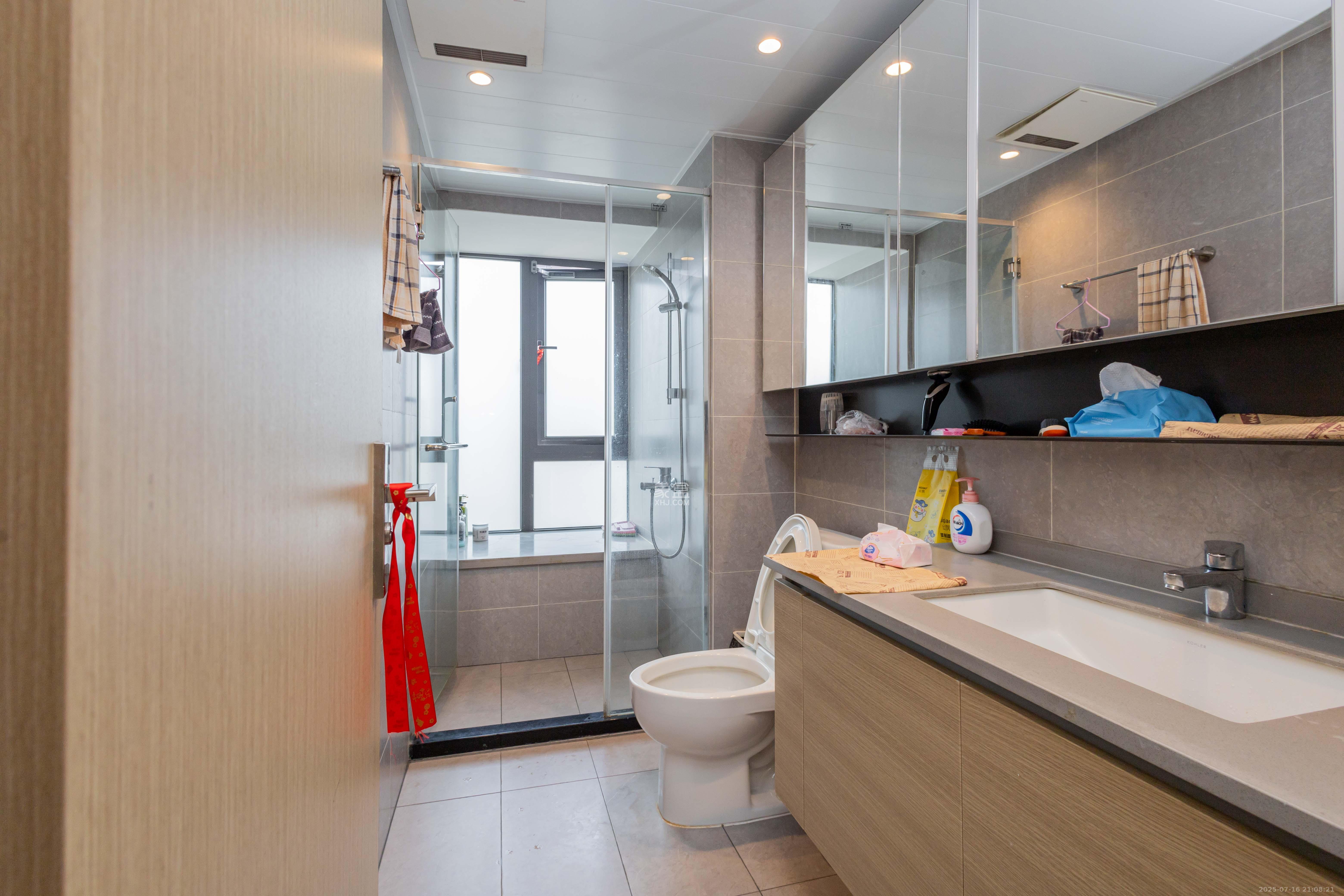 时代印记(长沙时代印记花园) 4室2厅3卫 235.0万 时代印记(长沙时代印记花园) 4室2厅3卫 235.0万卫生间