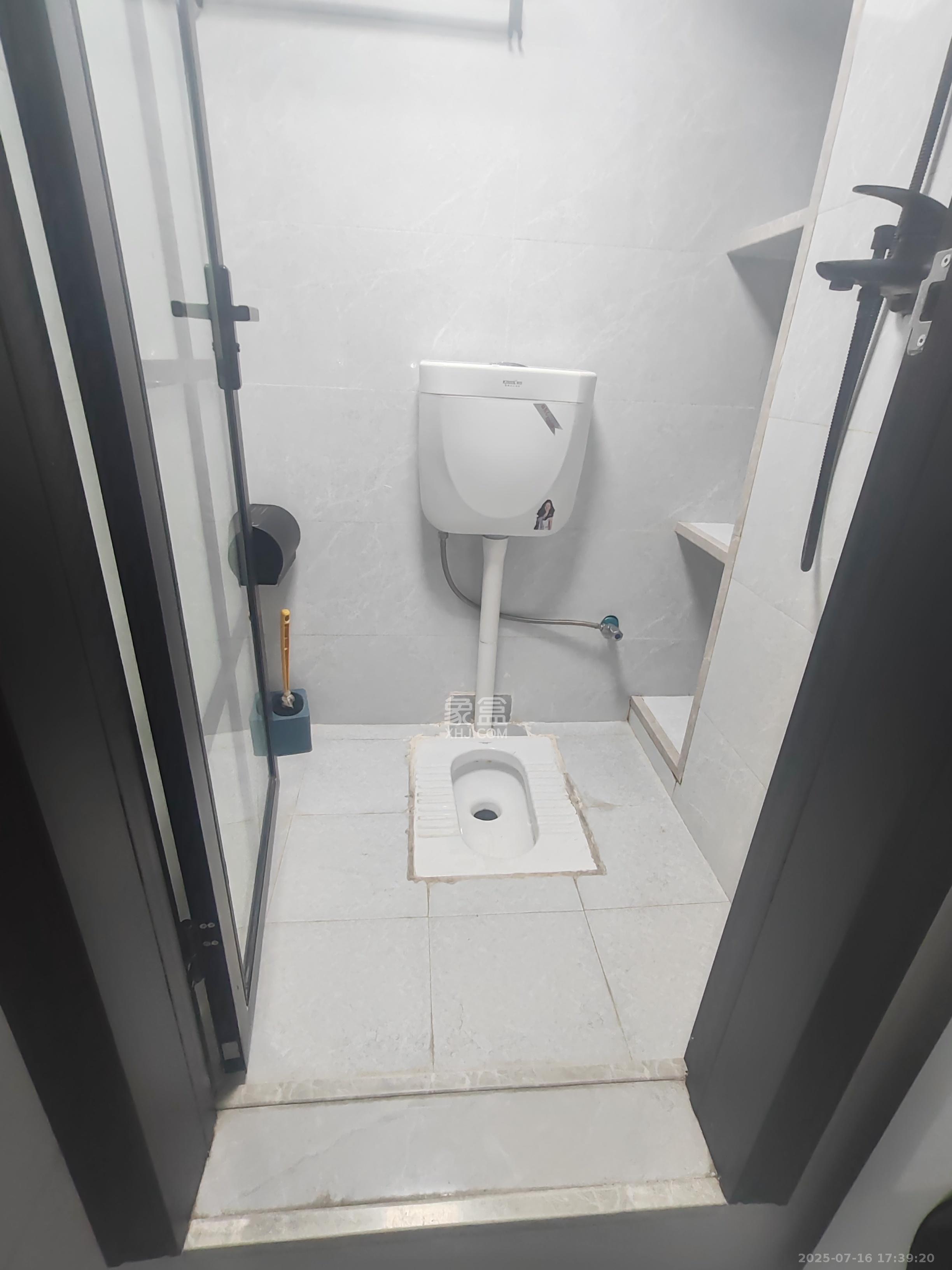 龙湖湘江星座(祺鑫星座公寓) 2室2厅2卫 2100.0元/月 龙湖湘江星座(祺鑫星座公寓) 2室2厅2卫 2100.0元/月室内图