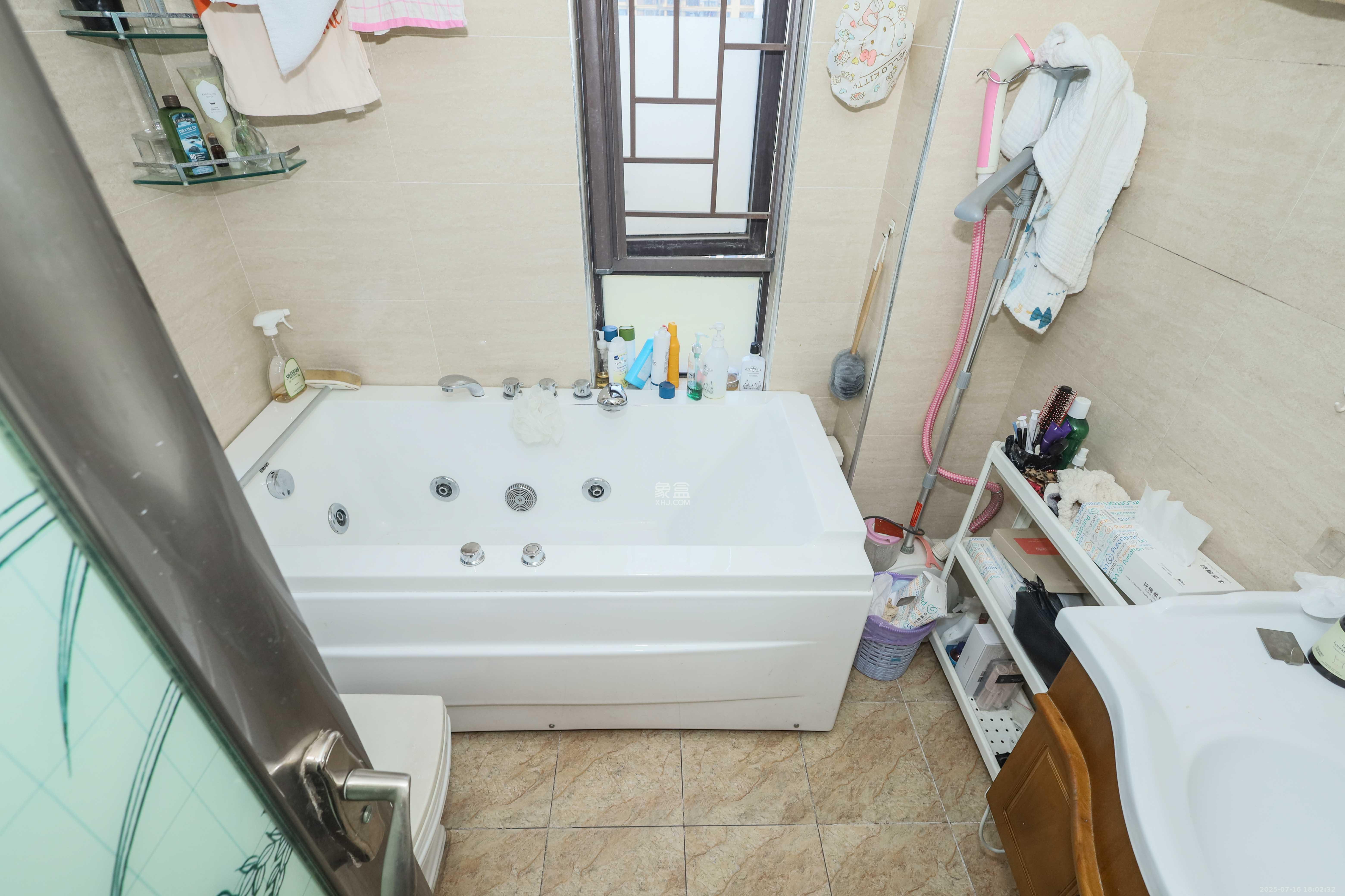 保利麓谷林语F区 3室2厅1卫 105.0万 保利麓谷林语F区 3室2厅1卫 105.0万卫生间