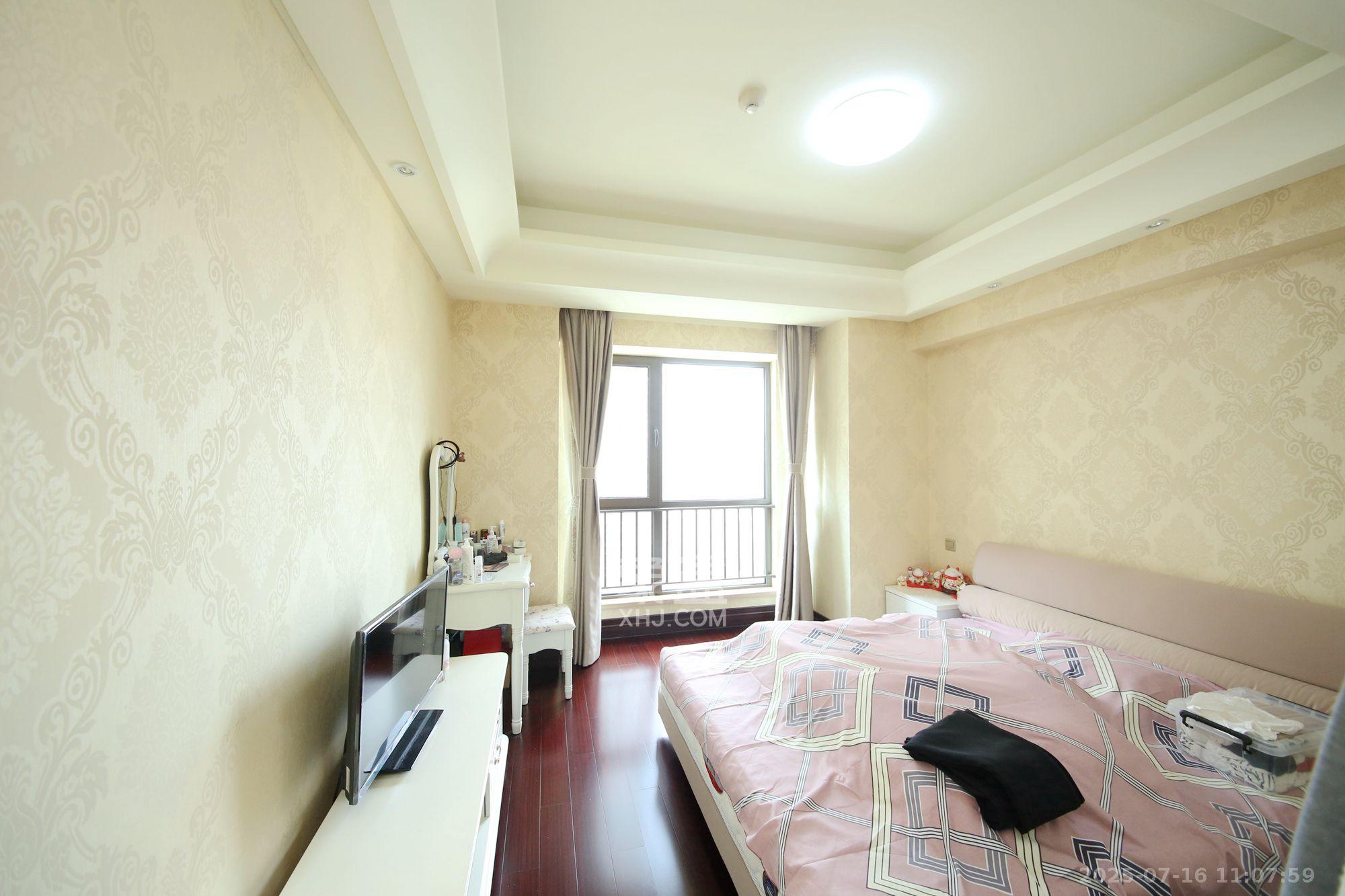 华远华中心  3室2厅4卫   7000.00元/月室内图