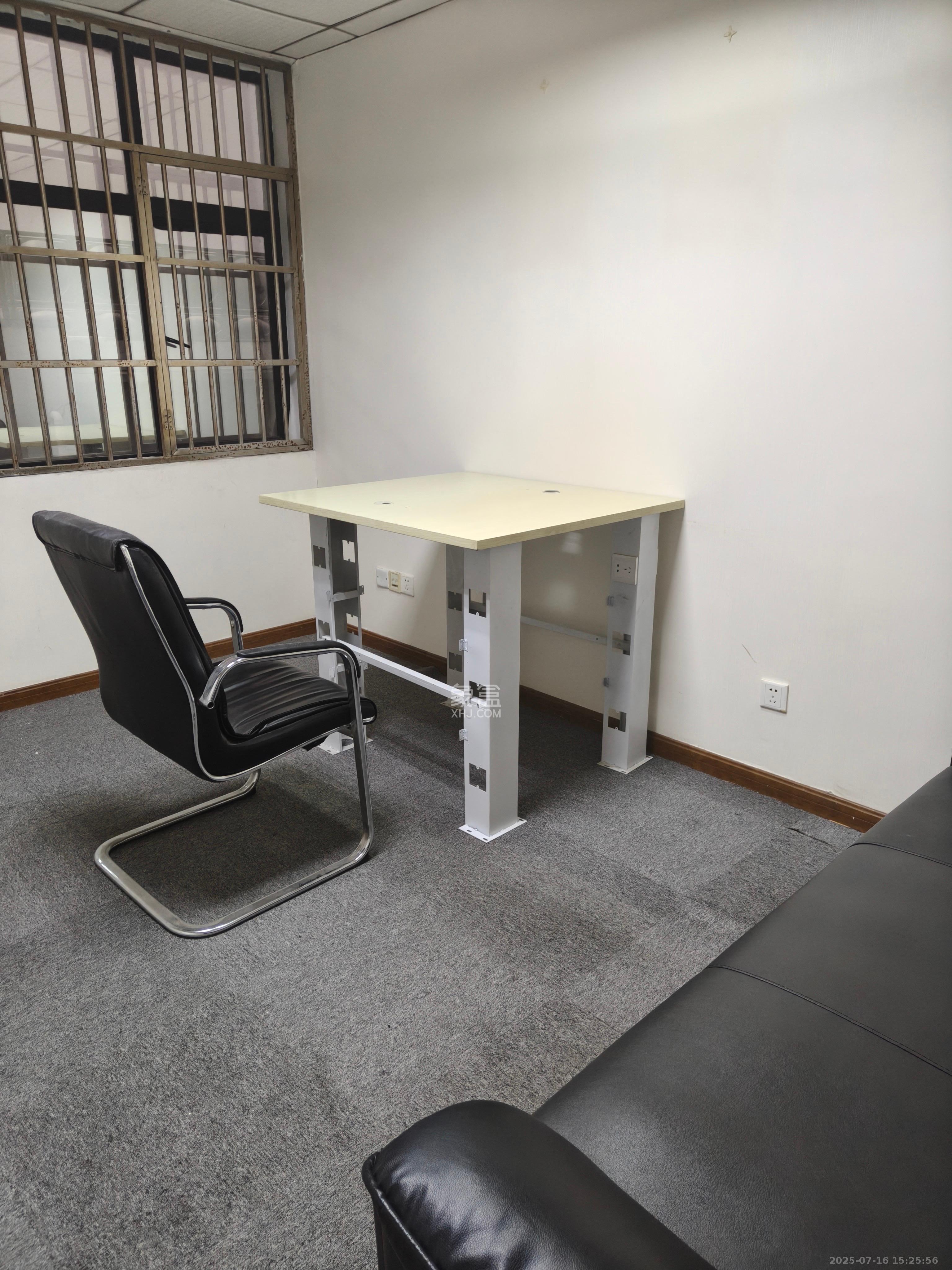 城市快线(新建大厦) 2室1厅1卫 5000.0元/月 城市快线(新建大厦) 2室1厅1卫 5000.0元/月室内图