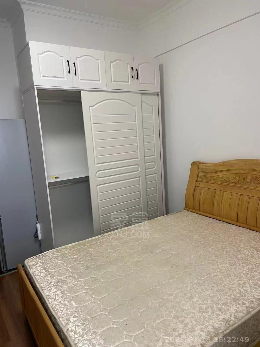 文艺复兴(未来城)  1室1厅1卫    1200.0元/月 文艺复兴(未来城)  1室1厅1卫    1200.0元/月