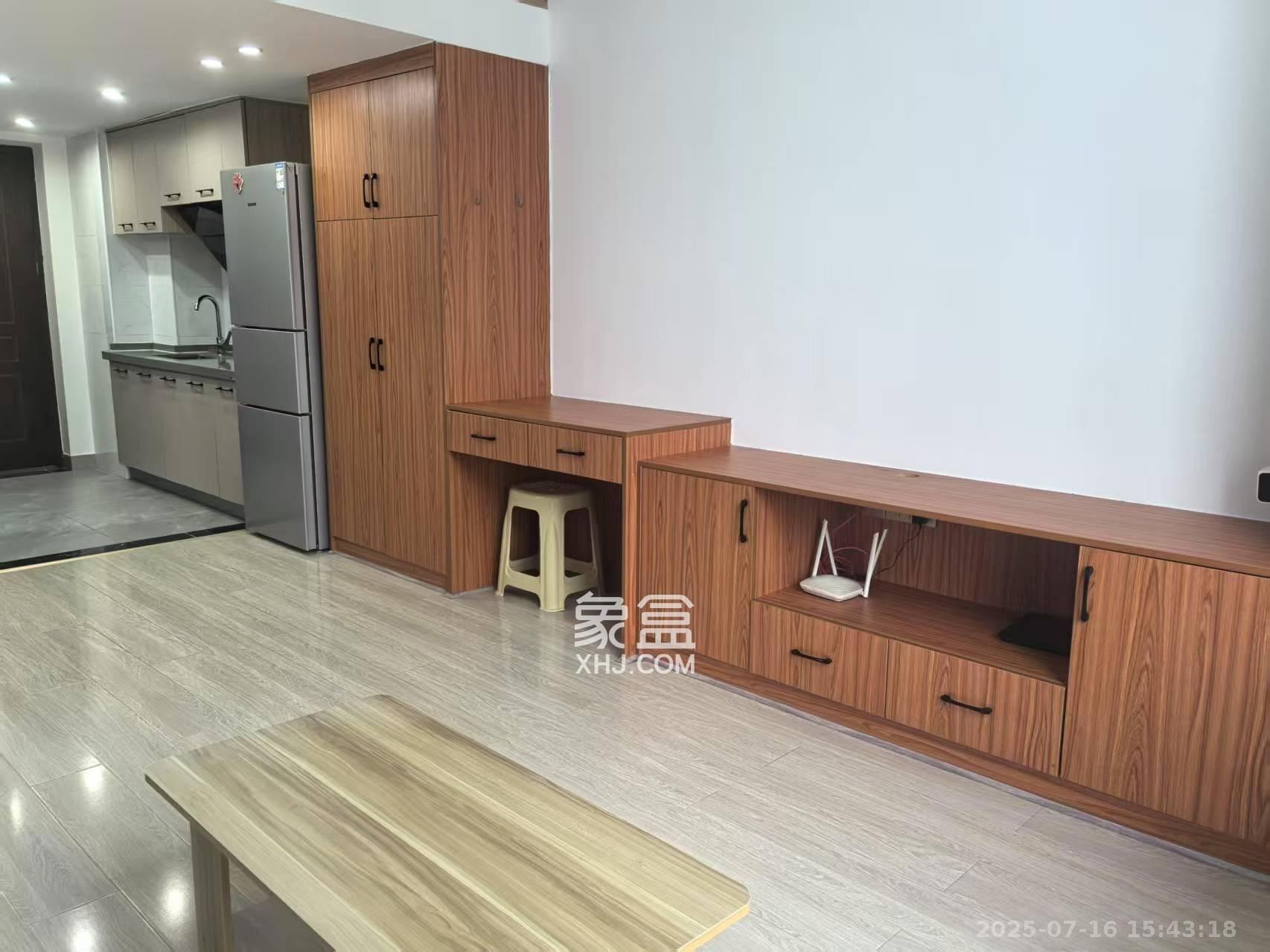 梅溪湖金茂湾  1室1厅1卫   1700.00元/月室内图