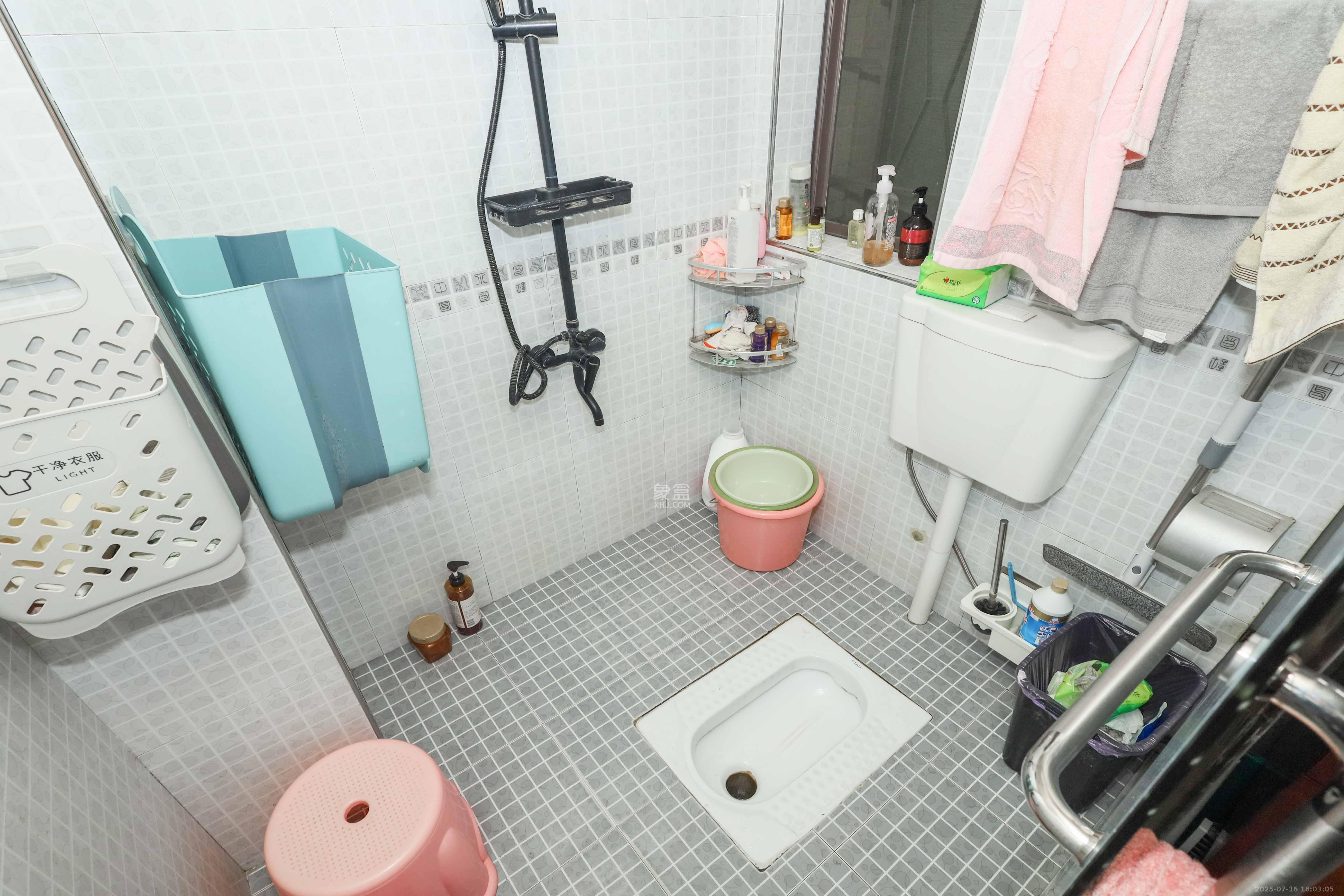 保利麓谷林语F区 3室2厅1卫 82.0万 保利麓谷林语F区 3室2厅1卫 82.0万卫生间