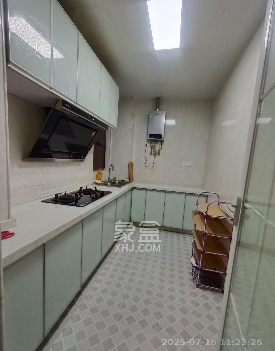 怡海星城 2室2厅1卫 1600.0元/月 怡海星城 2室2厅1卫 1600.0元/月室内图