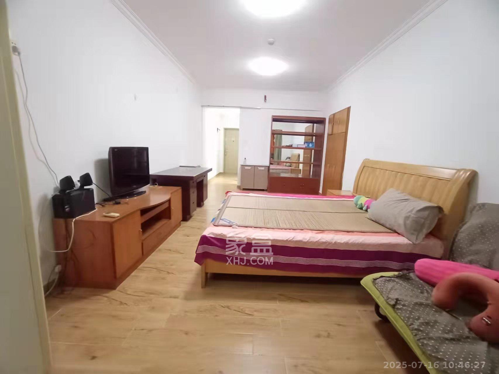 日出东方 1室1厅1卫 1700.0元/月 日出东方 1室1厅1卫 1700.0元/月室内图