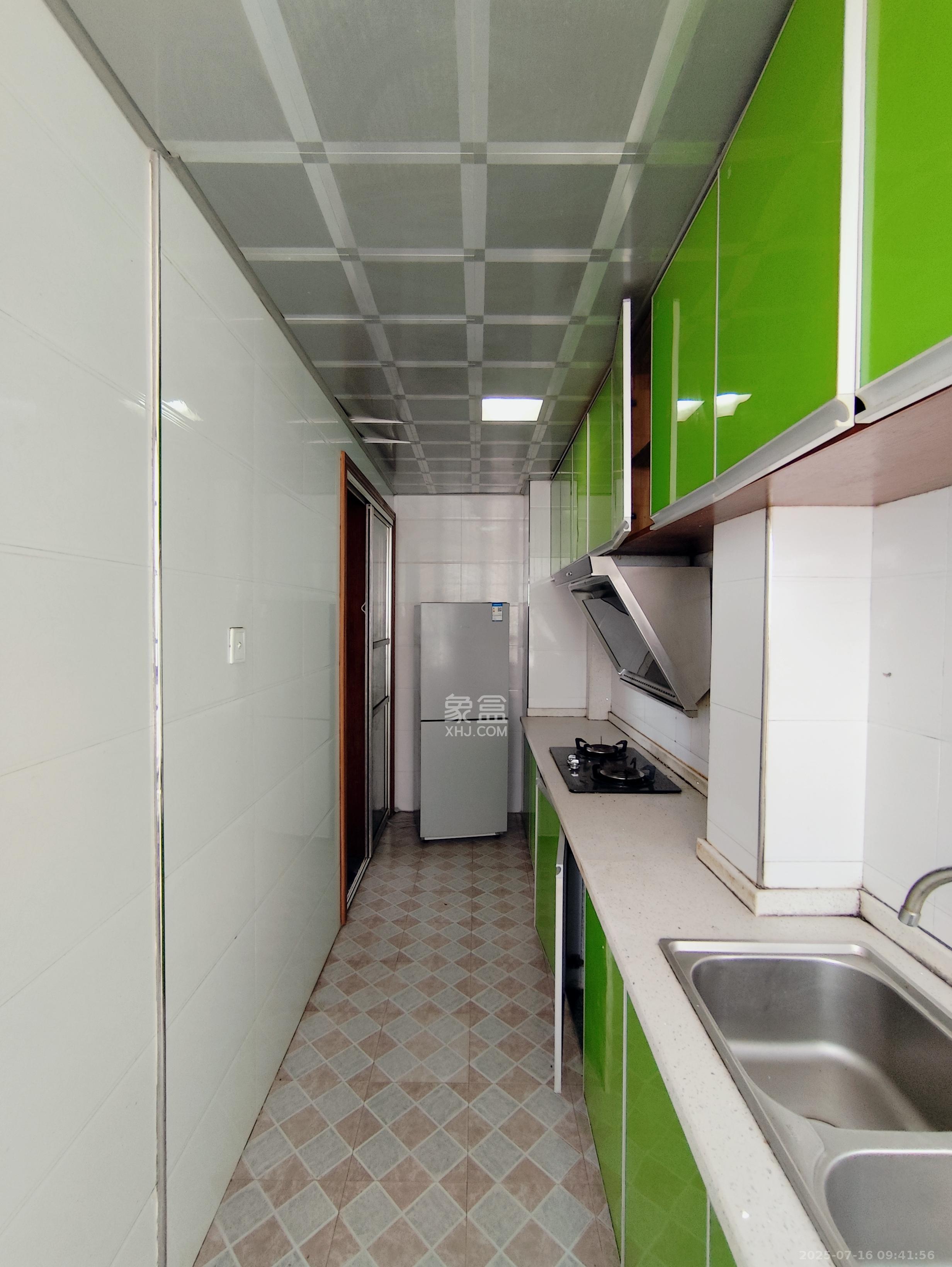 旭辉华庭  3室2厅1卫    1800.0元/月 旭辉华庭  3室2厅1卫    1800.0元/月室内图