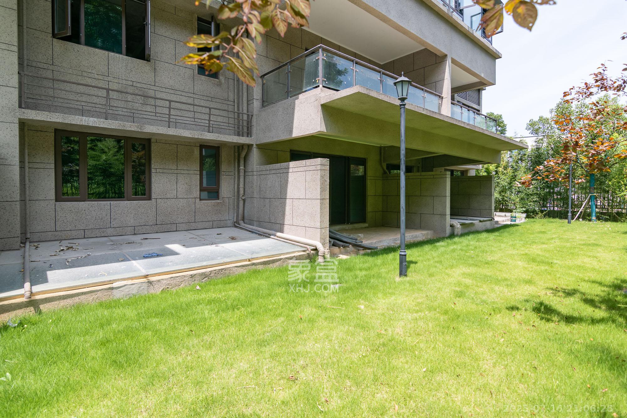 碧桂园御园  5室2厅3卫    180.0万 碧桂园御园  5室2厅3卫    180.0万其他