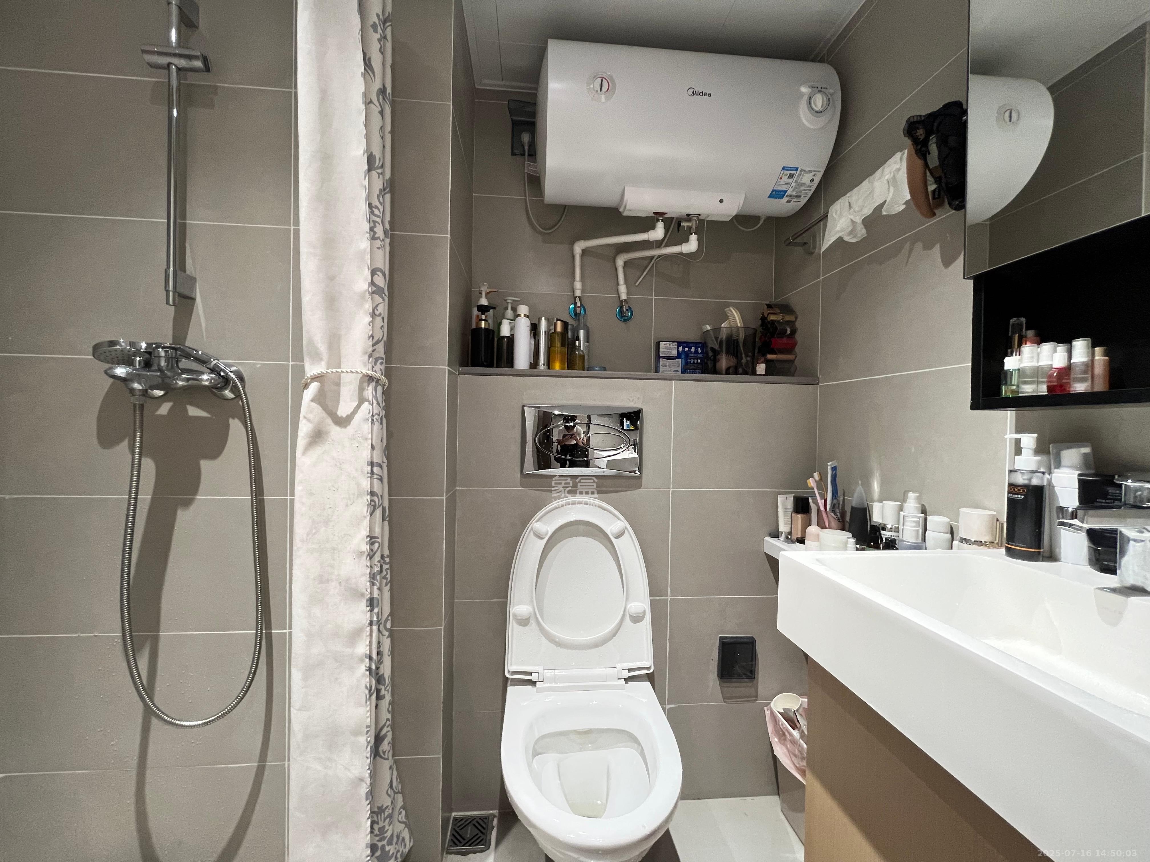 长沙五矿广场  2室1厅1卫    3200.0元/月 长沙五矿广场  2室1厅1卫    3200.0元/月室内图