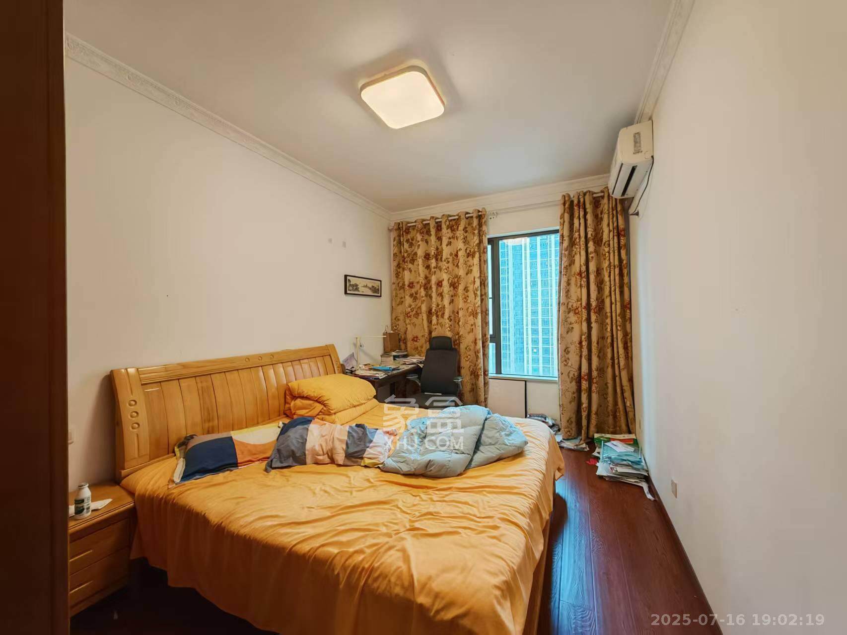 金茂梅溪湖  3室2厅1卫    3500.0元/月 金茂梅溪湖  3室2厅1卫    3500.0元/月室内图