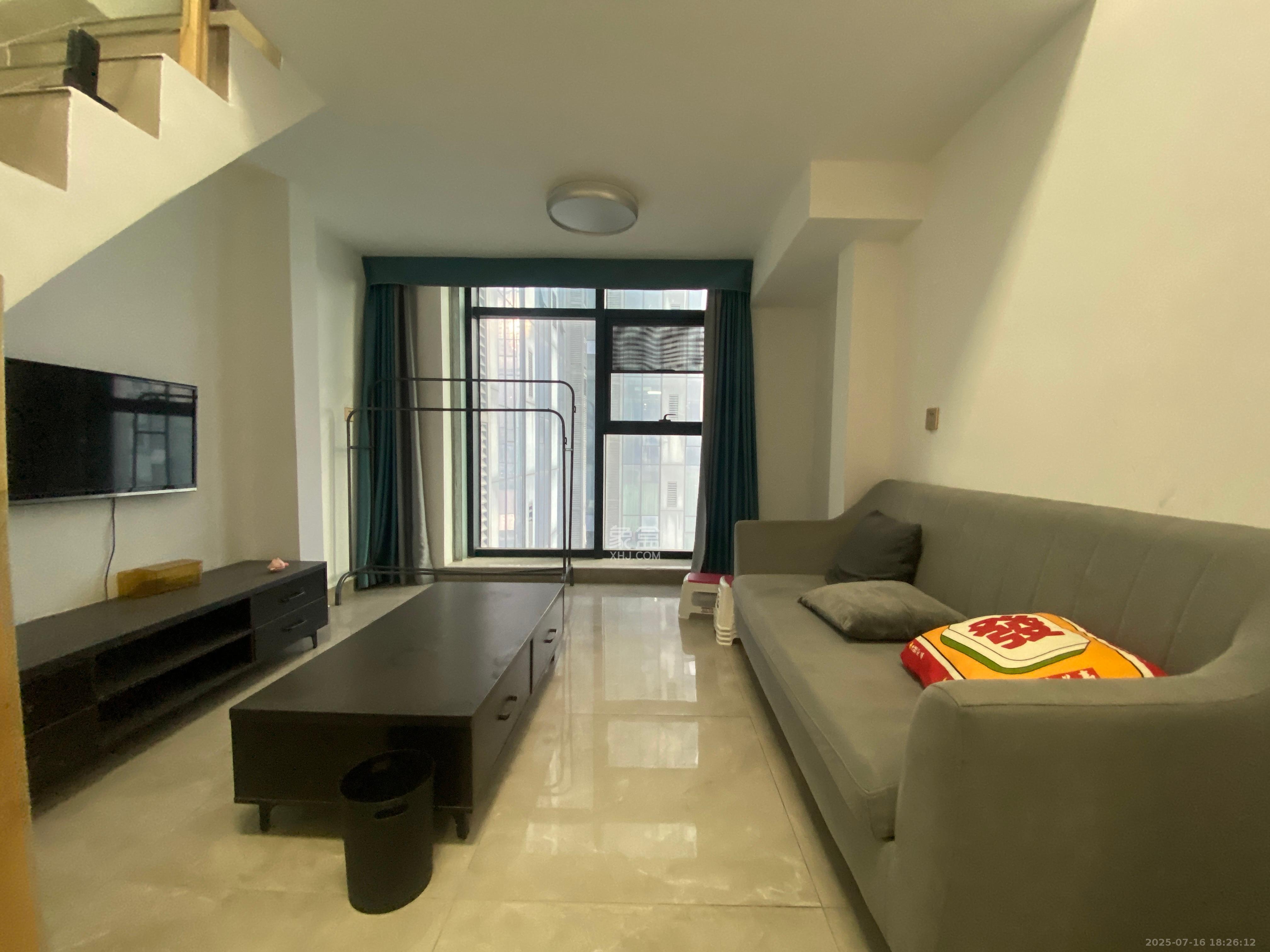 东盈商业广场(华泉城市广场) 2室2厅1卫 2200.0元/月 东盈商业广场(华泉城市广场) 2室2厅1卫 2200.0元/月室内图