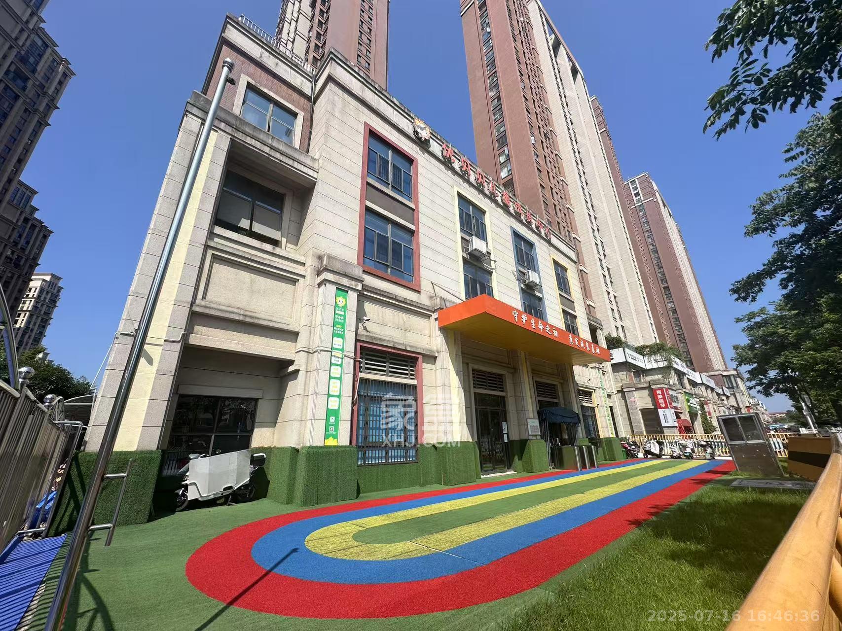 绿地海外滩一期   71.84㎡      42000.0元/月小区图