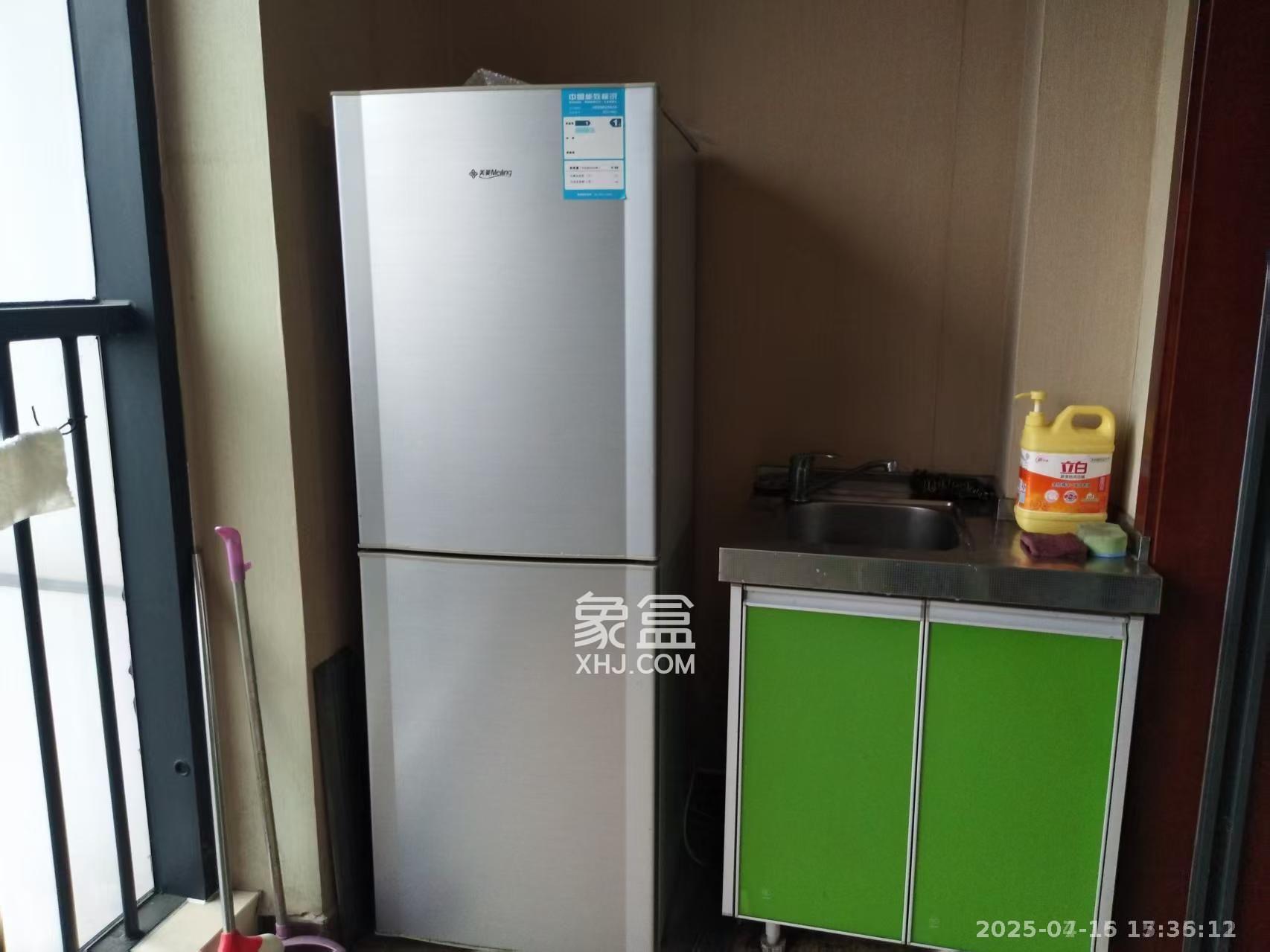 东塘瑞府 1室1厅1卫 1650.0元/月 东塘瑞府 1室1厅1卫 1650.0元/月室内图