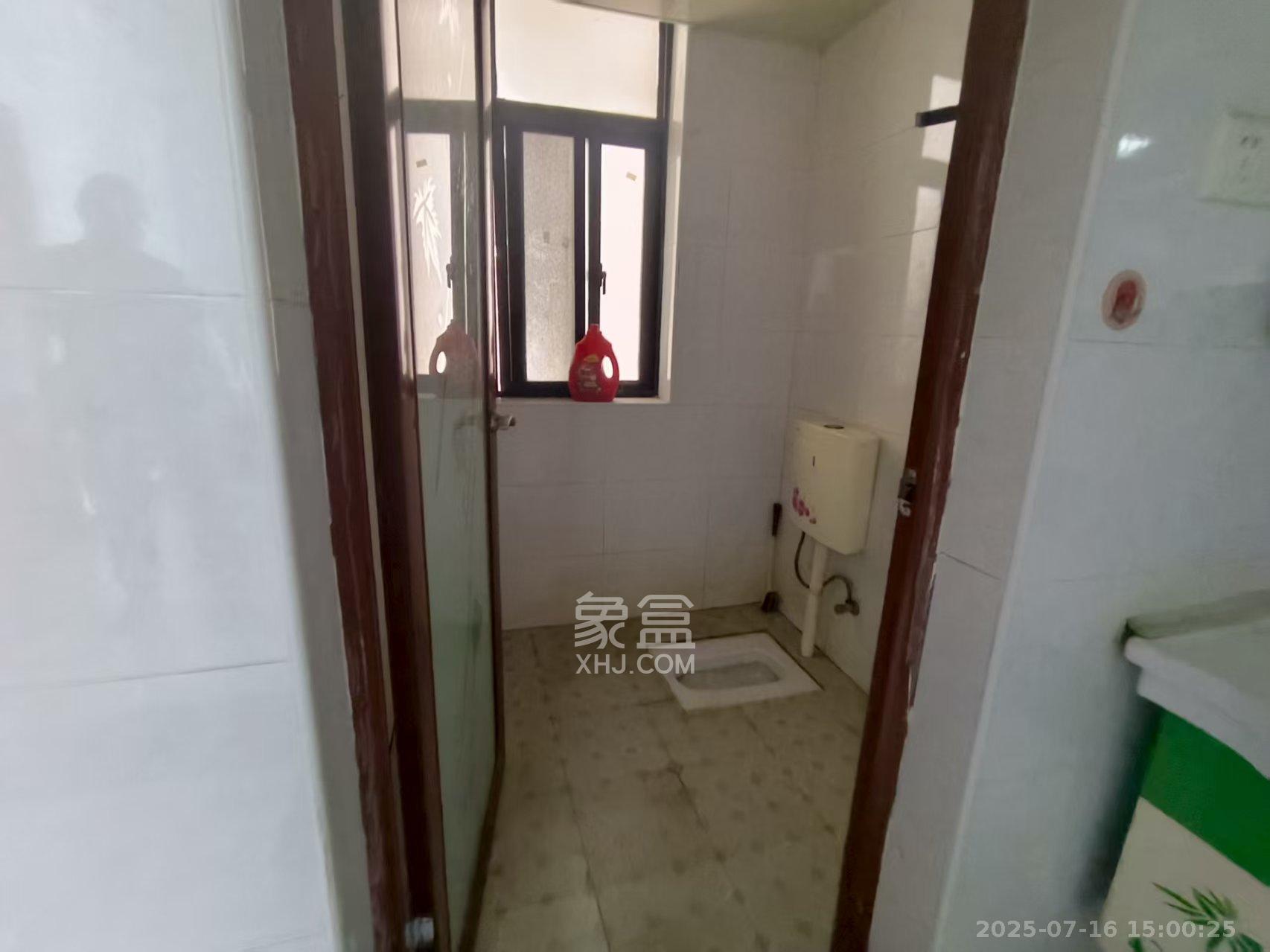 海拔东方  2室1厅1卫   1700.00元/月室内图