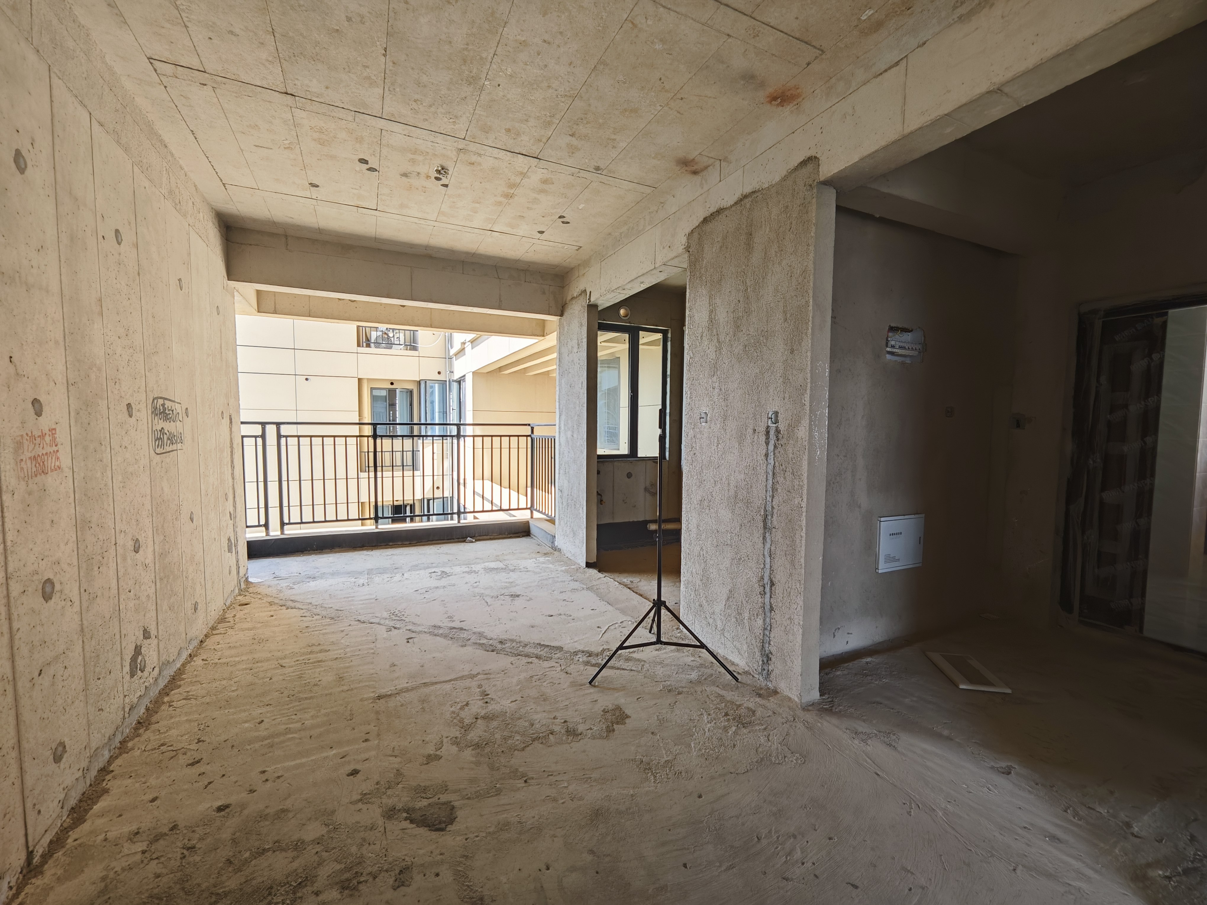 凯越湘中府 4室2厅2卫 65.8万 凯越湘中府 4室2厅2卫 65.8万其他