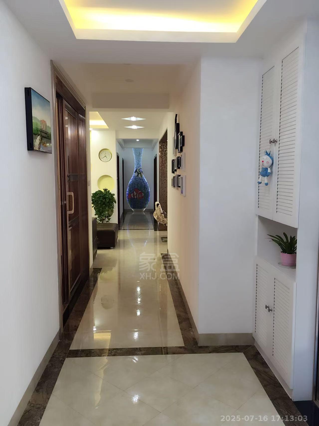 翠谷城 4室2厅2卫 2500.0元/月 翠谷城 4室2厅2卫 2500.0元/月室内图