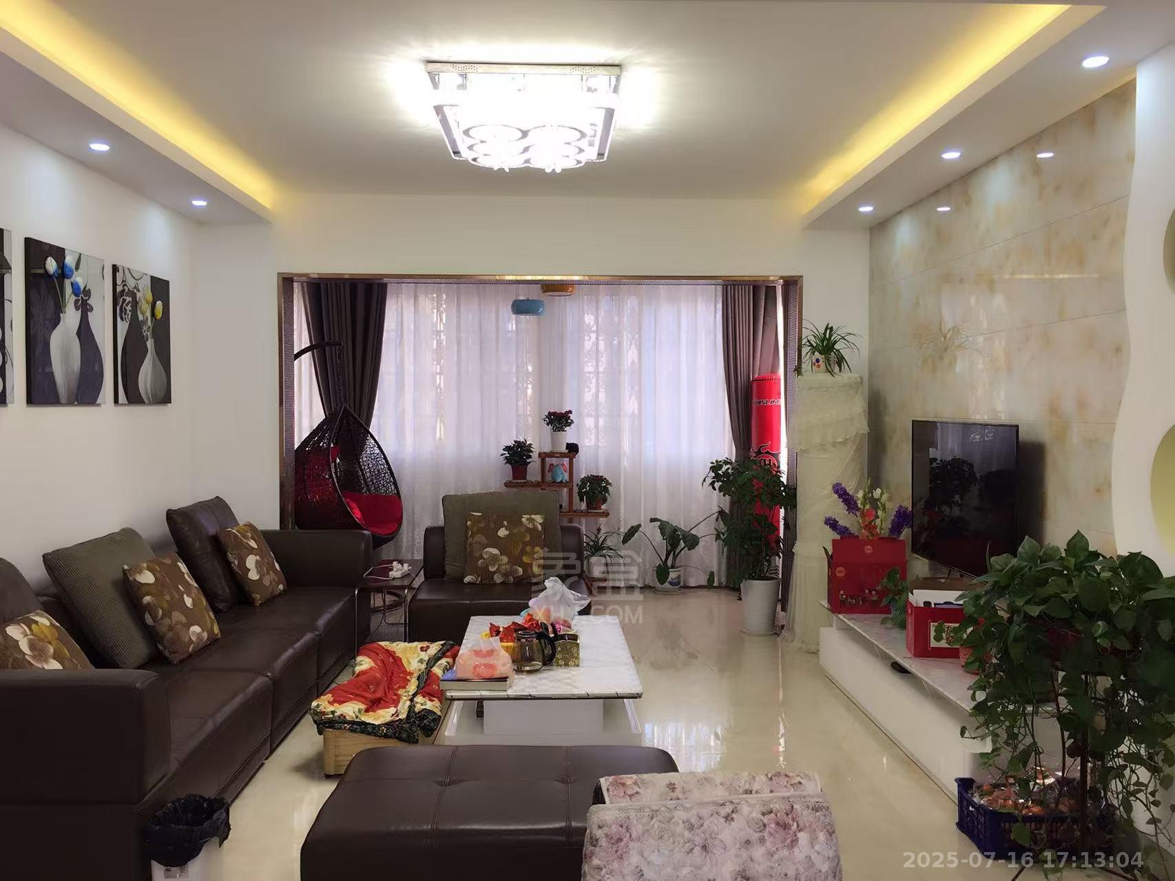 翠谷城 4室2厅2卫 2500.0元/月 翠谷城 4室2厅2卫 2500.0元/月室内图