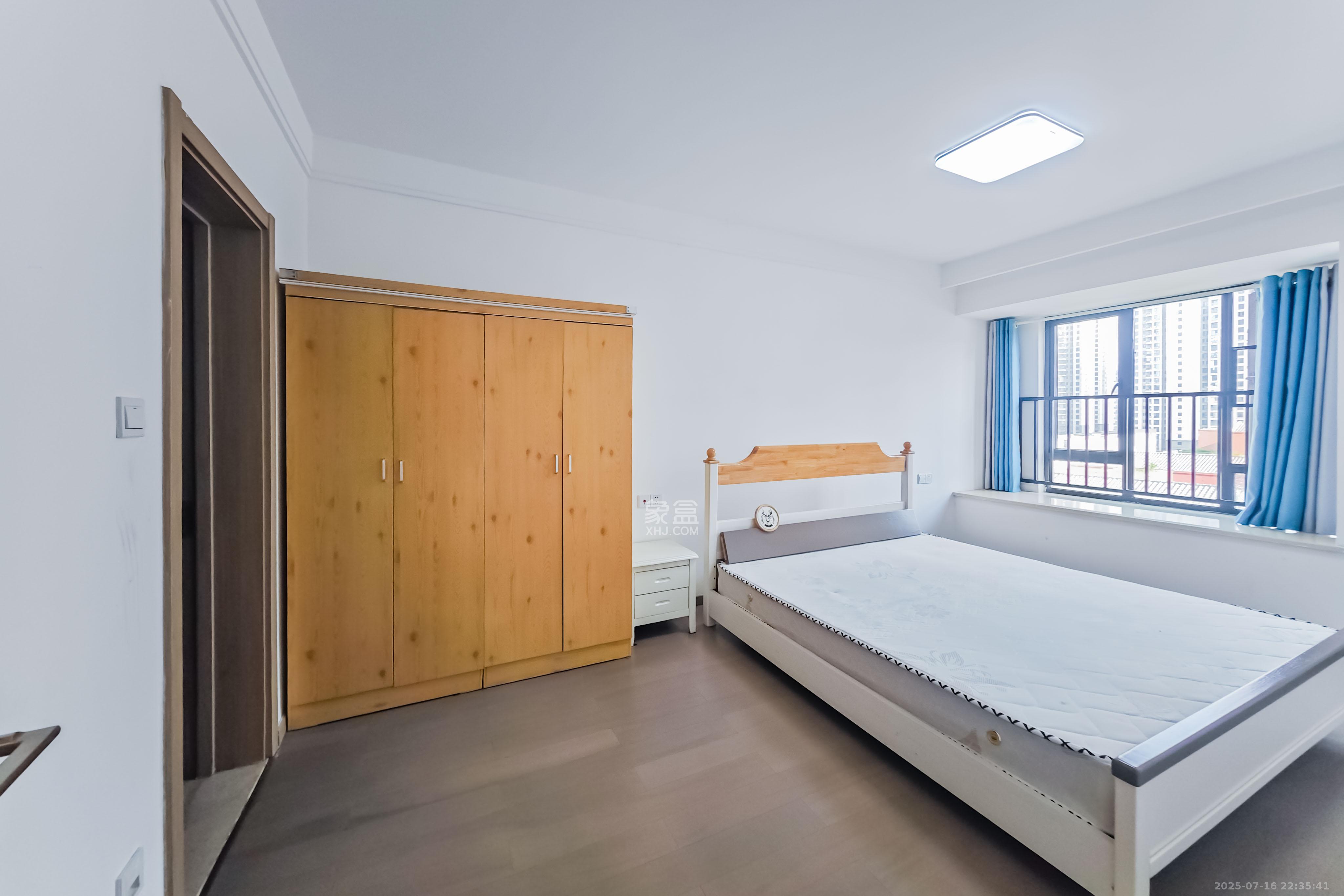 长沙高铁吾悦广场  3室2厅2卫    101.0万 长沙高铁吾悦广场  3室2厅2卫    101.0万卧室