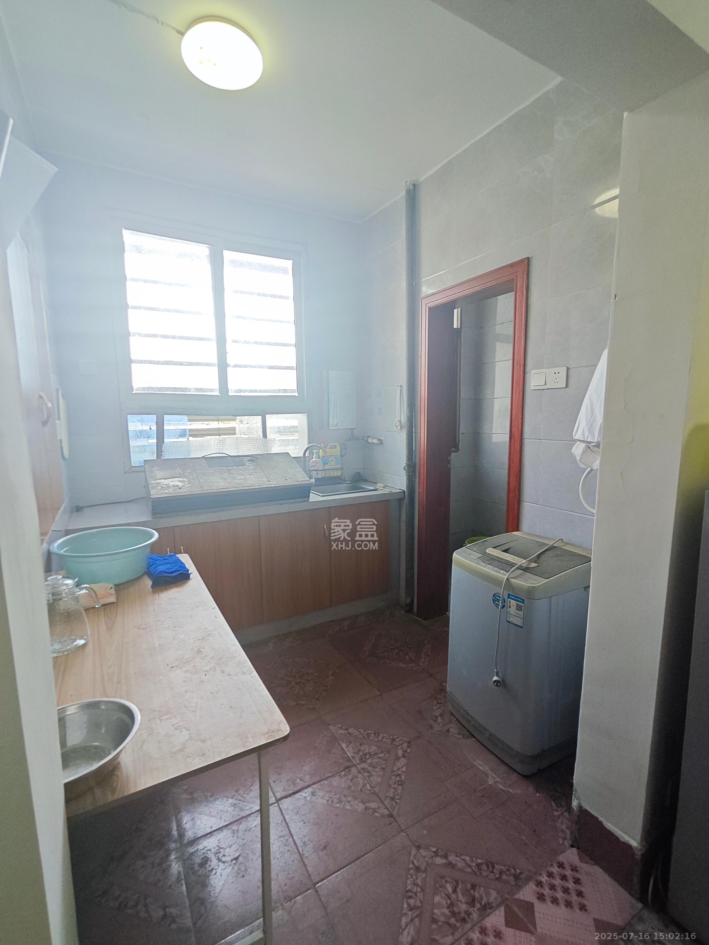 文艺新村  2室1厅1卫    1100.0元/月室内图